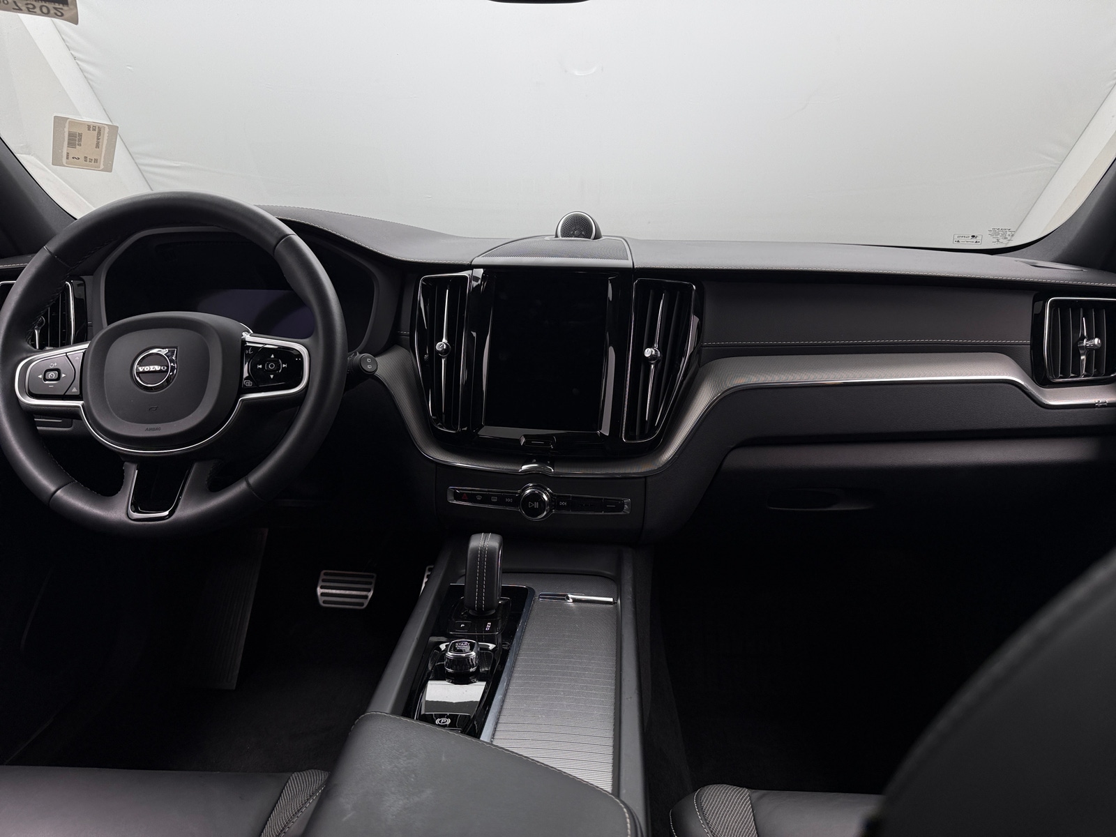 Thumbnail: 2022 Volvo XC60 - 2