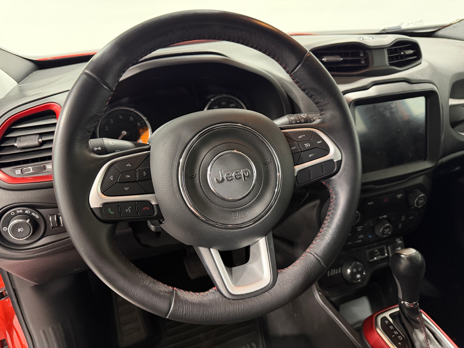 Thumbnail: 2018 Jeep Renegade - 5