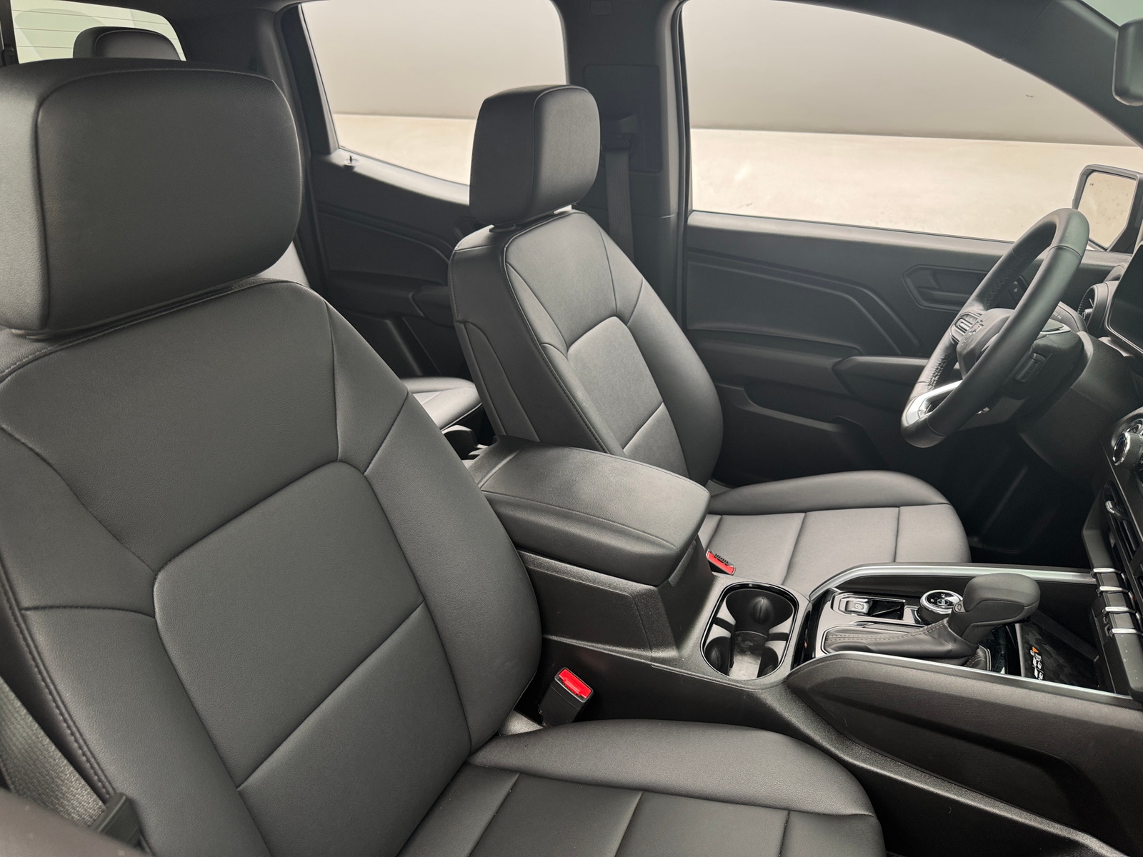 Thumbnail: 2025 Chevrolet Colorado - 2