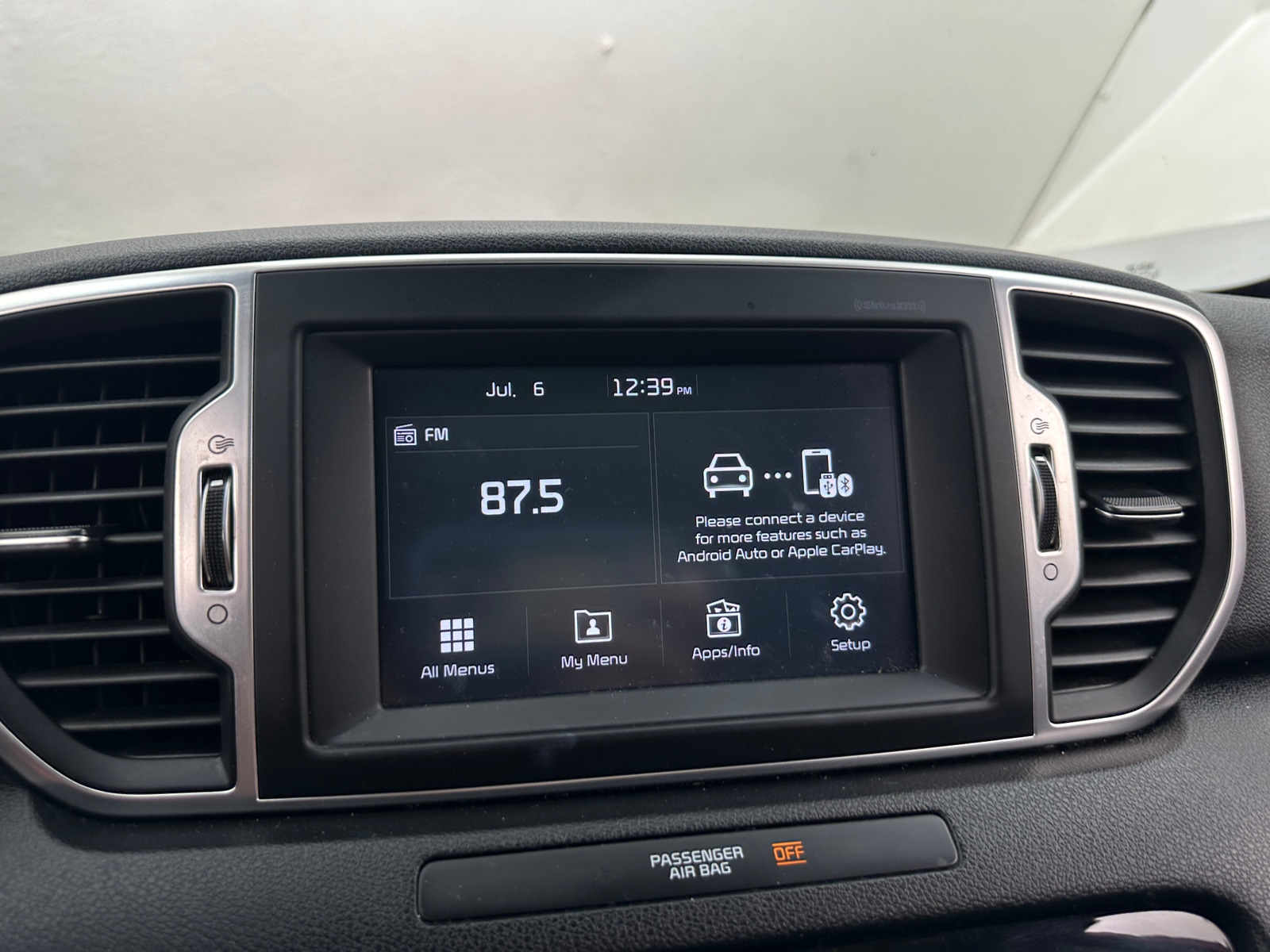 Thumbnail: 2019 Kia Sportage - 3