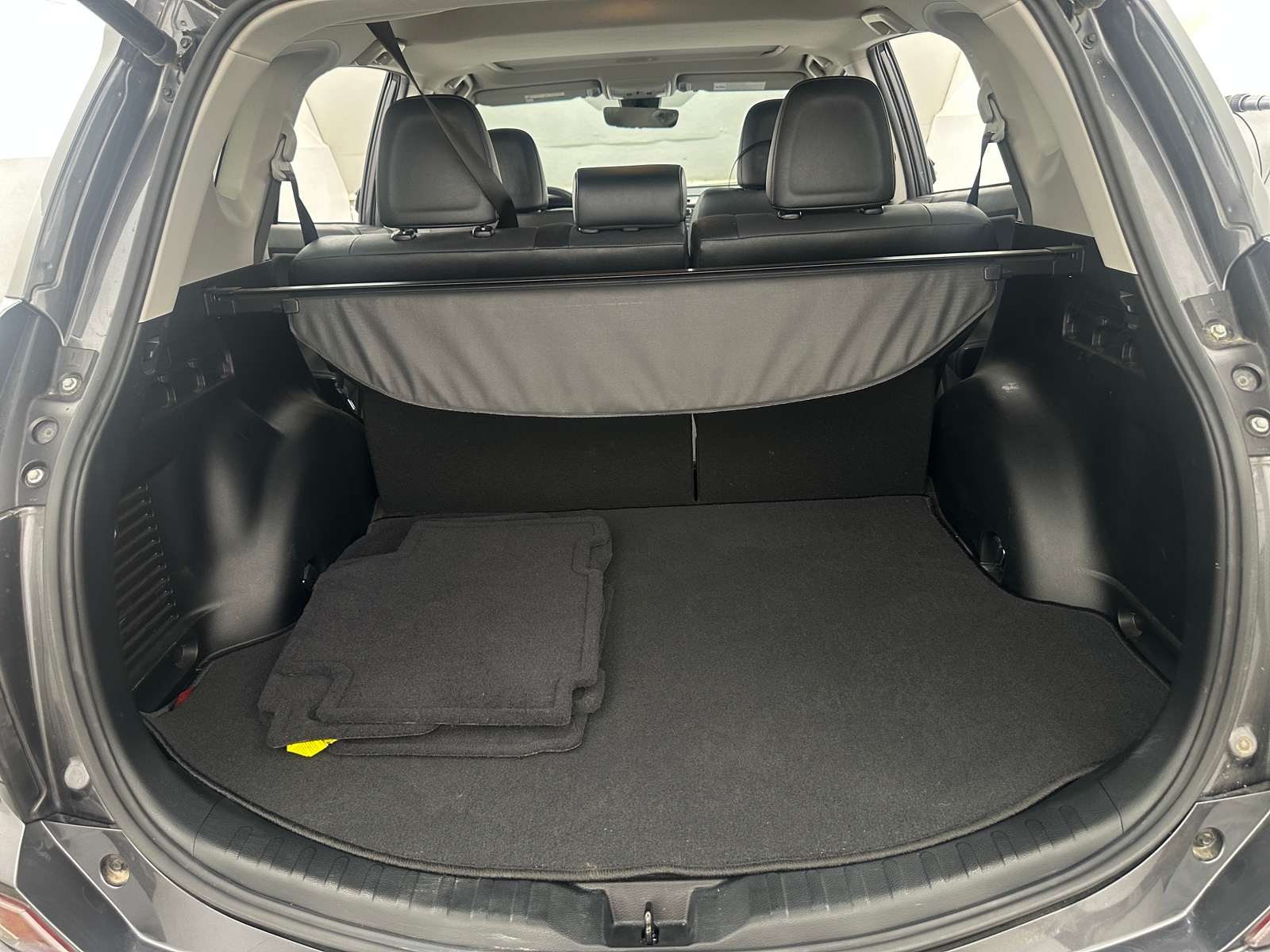 Thumbnail: 2017 Toyota RAV4 - 6