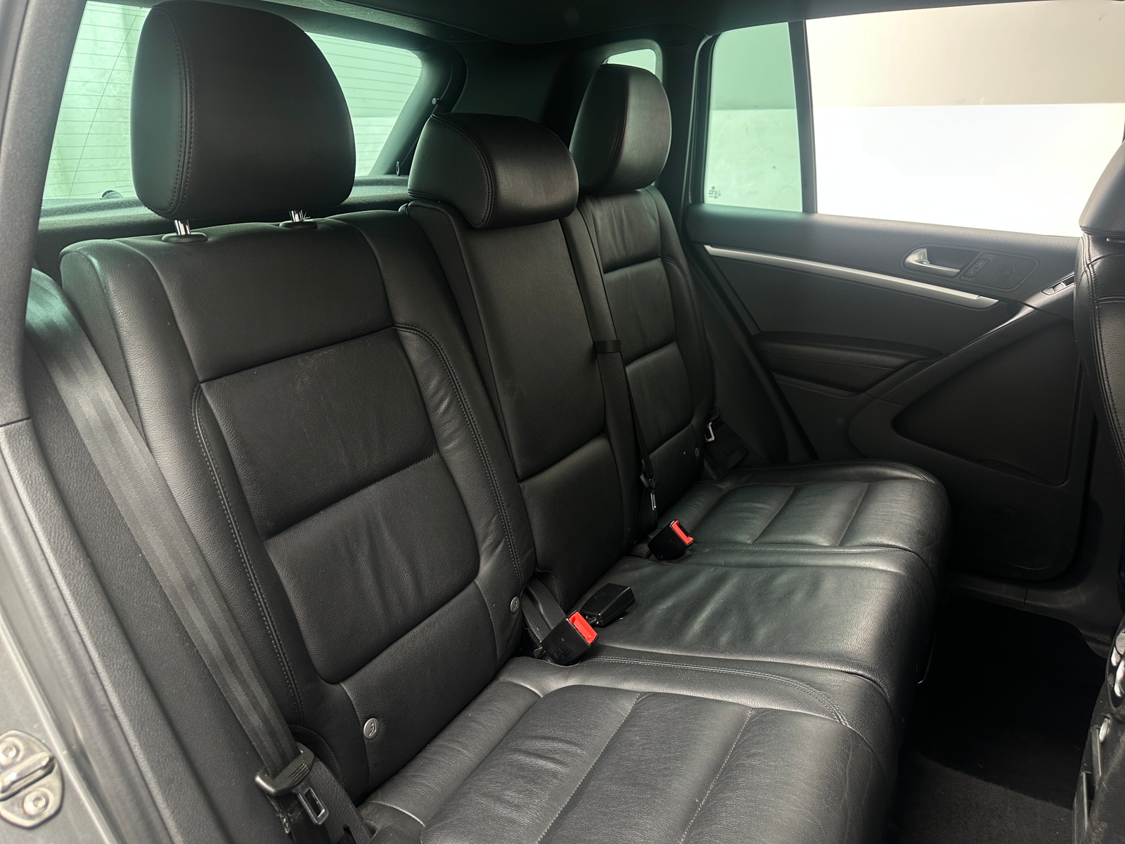 Thumbnail: 2015 Volkswagen Tiguan - 2