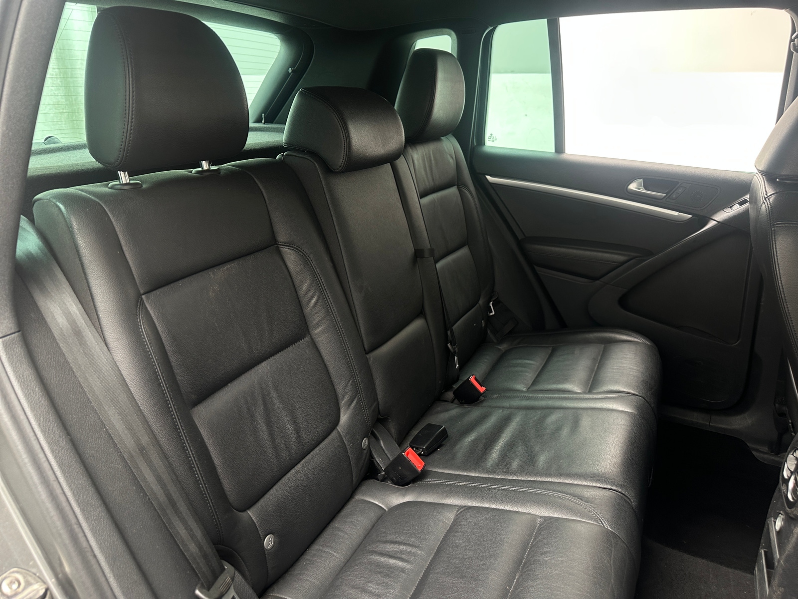 Thumbnail: 2015 Volkswagen Tiguan - 6