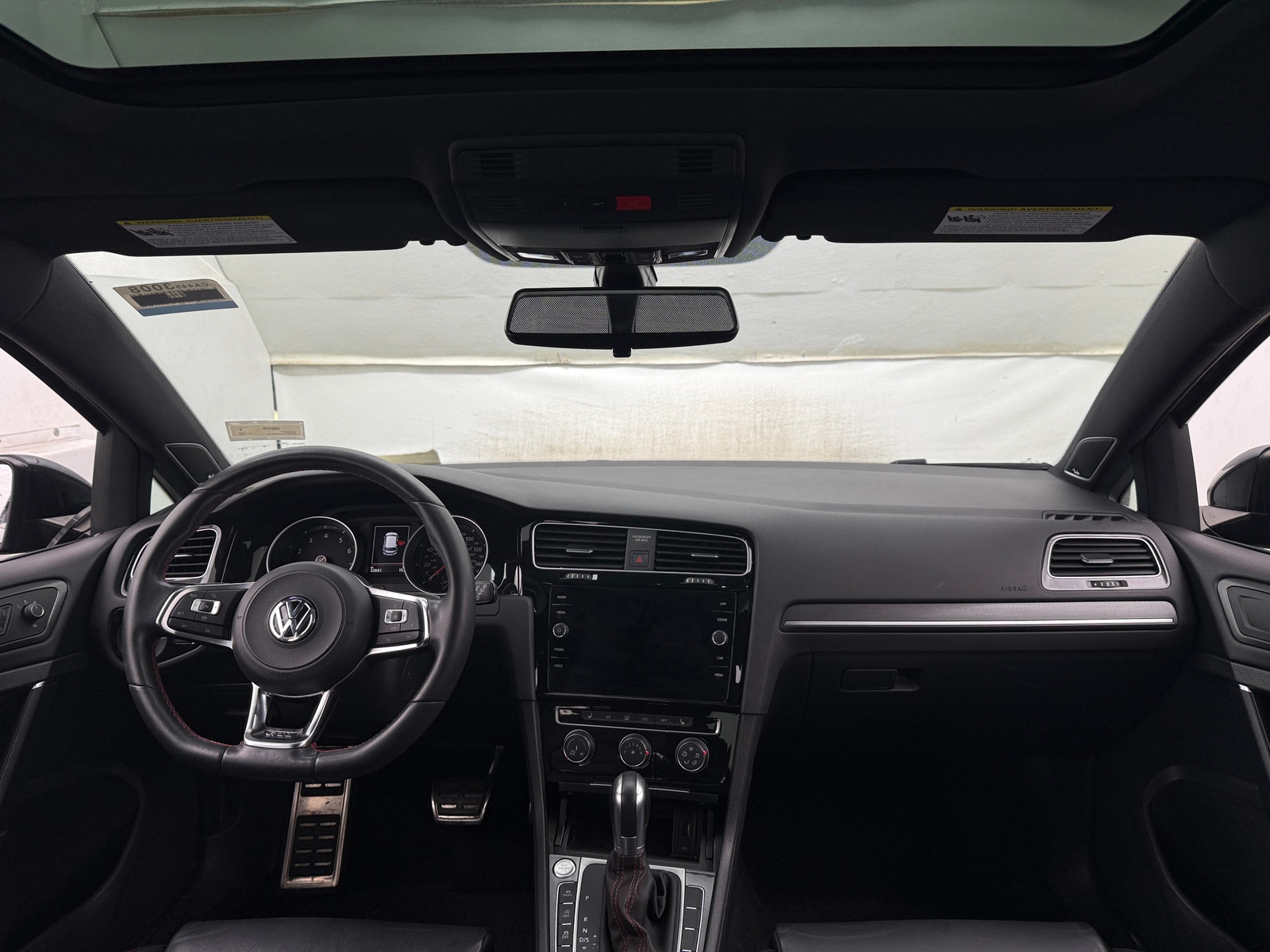 Thumbnail: 2019 Volkswagen Golf - 2
