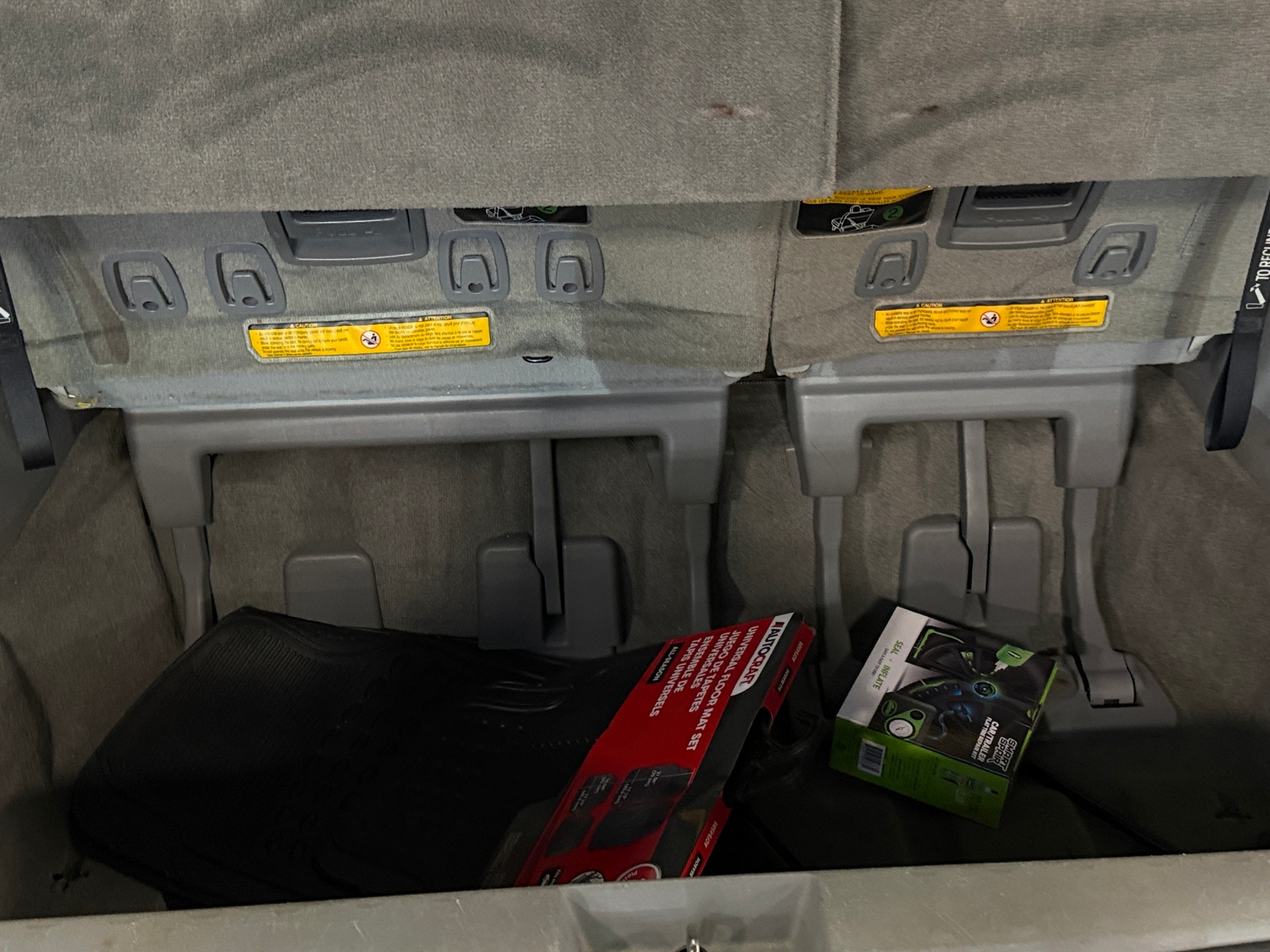 Thumbnail: 2012 Toyota Sienna - 6