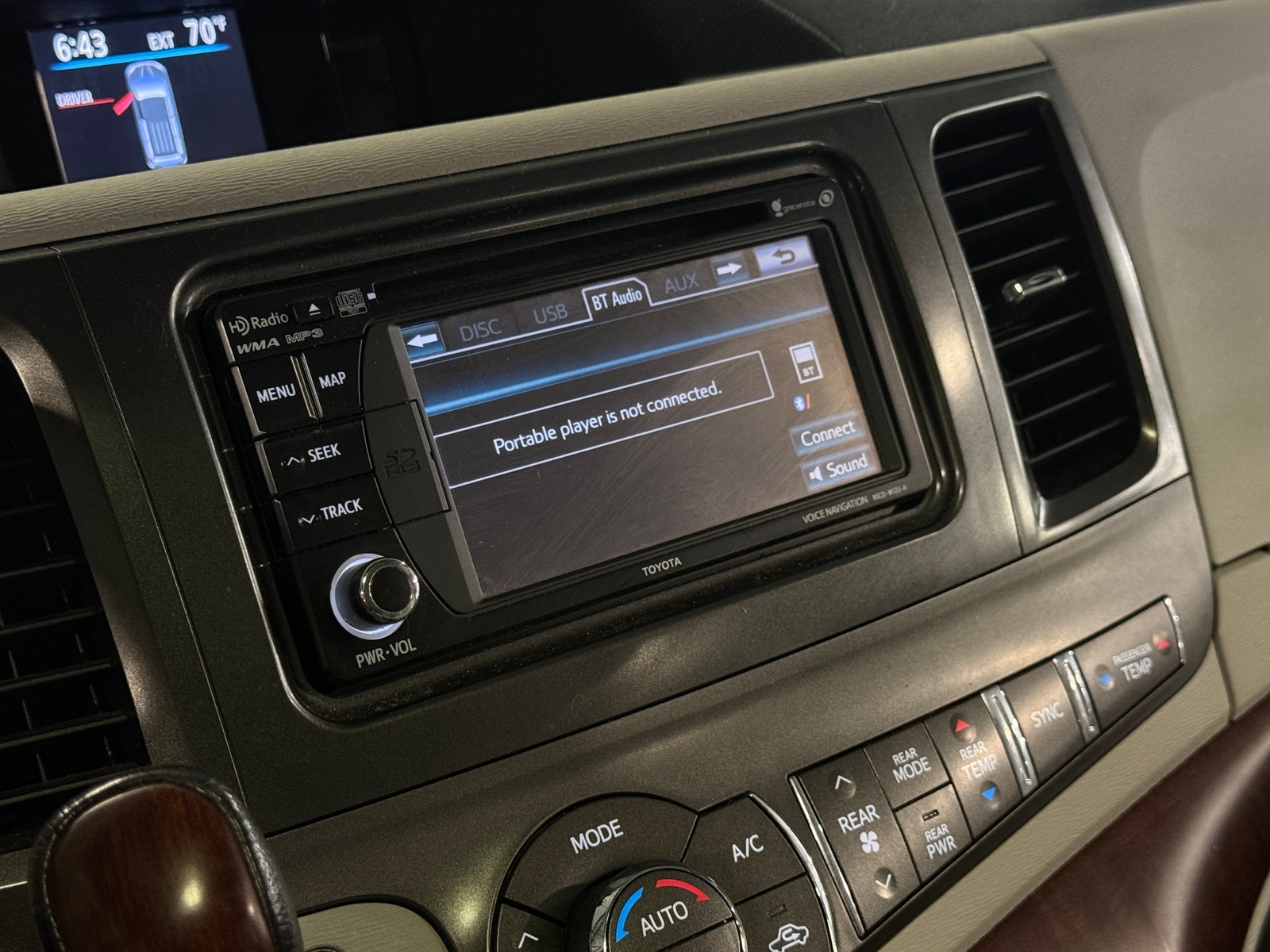 Thumbnail: 2012 Toyota Sienna - 3