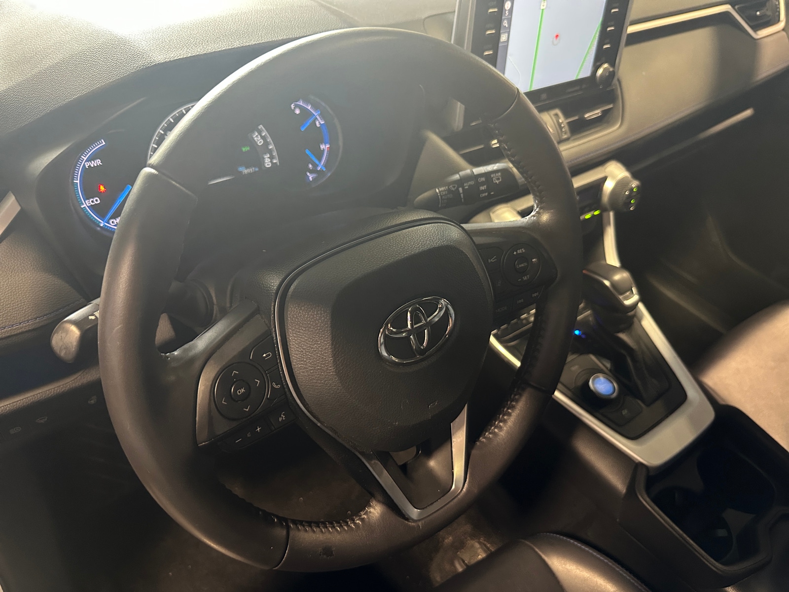 Thumbnail: 2020 Toyota RAV4 - 4