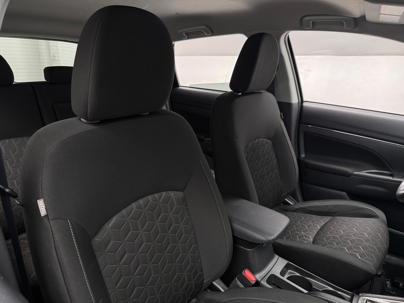 Thumbnail: 2025 Mitsubishi Outlander Sport - 2