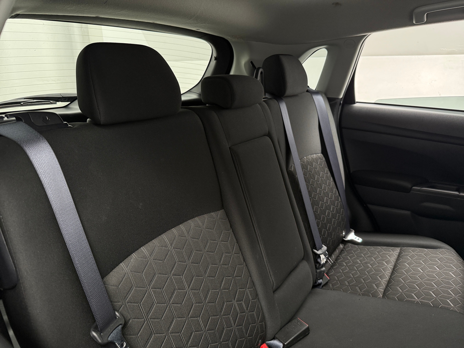 Thumbnail: 2025 Mitsubishi Outlander Sport - 6