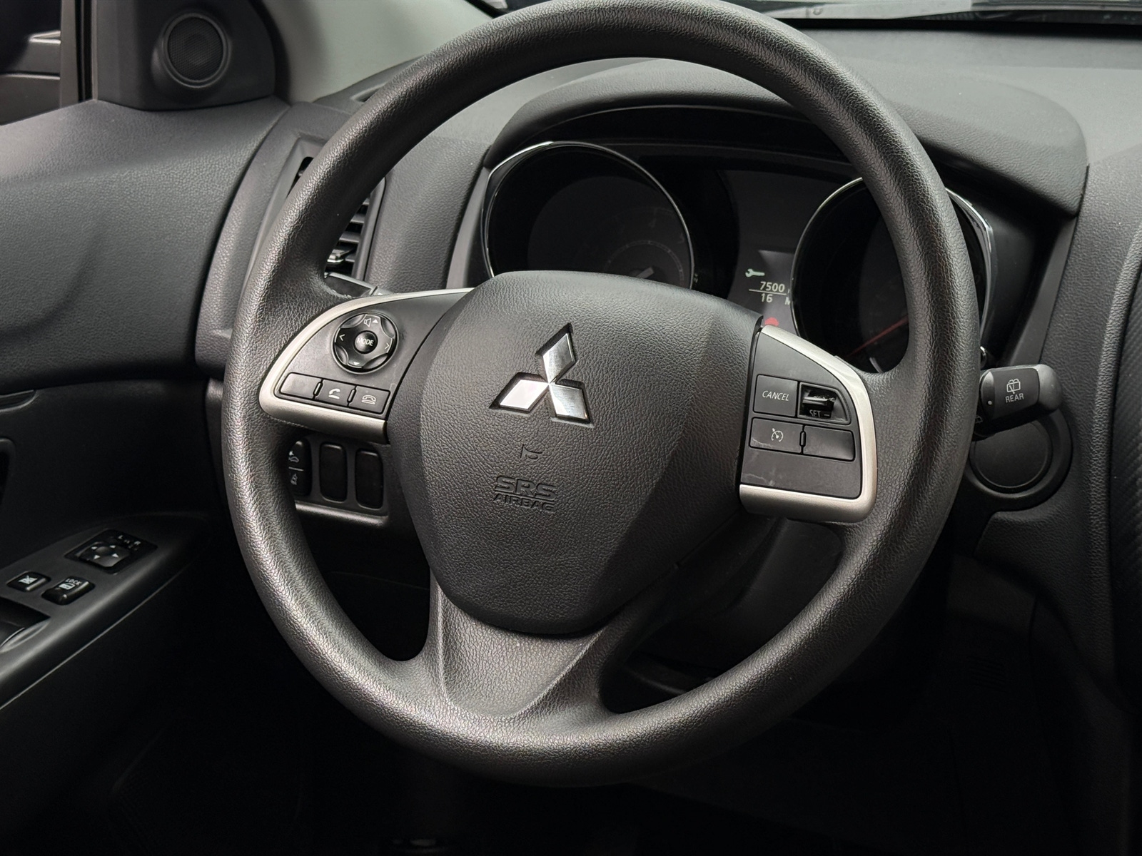 Thumbnail: 2025 Mitsubishi Outlander Sport - 5