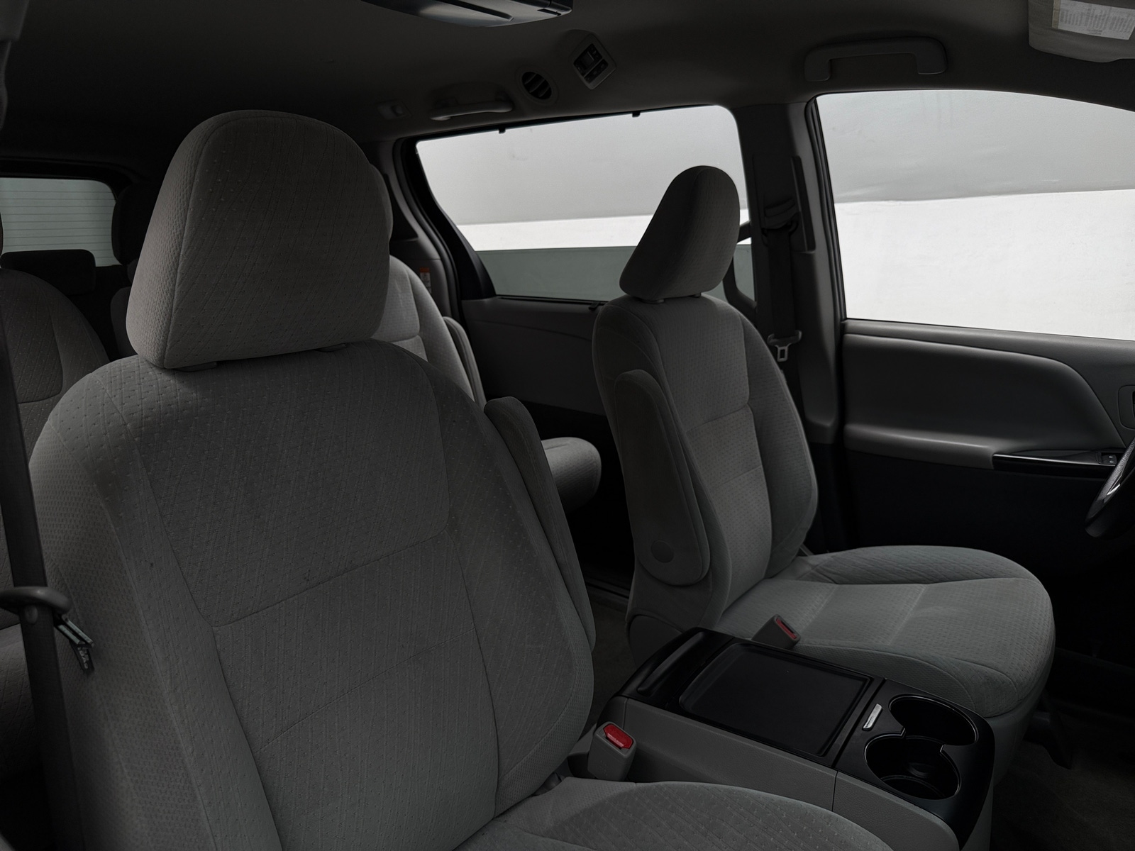 Thumbnail: 2015 Toyota Sienna - 2