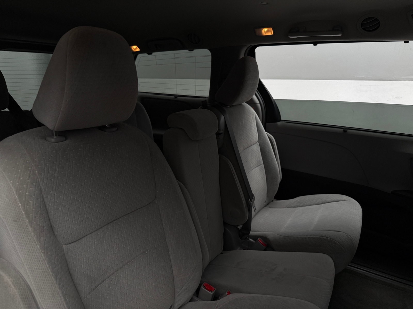 Thumbnail: 2015 Toyota Sienna - 6