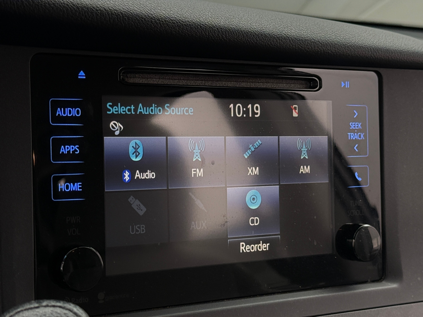 Thumbnail: 2015 Toyota Sienna - 4