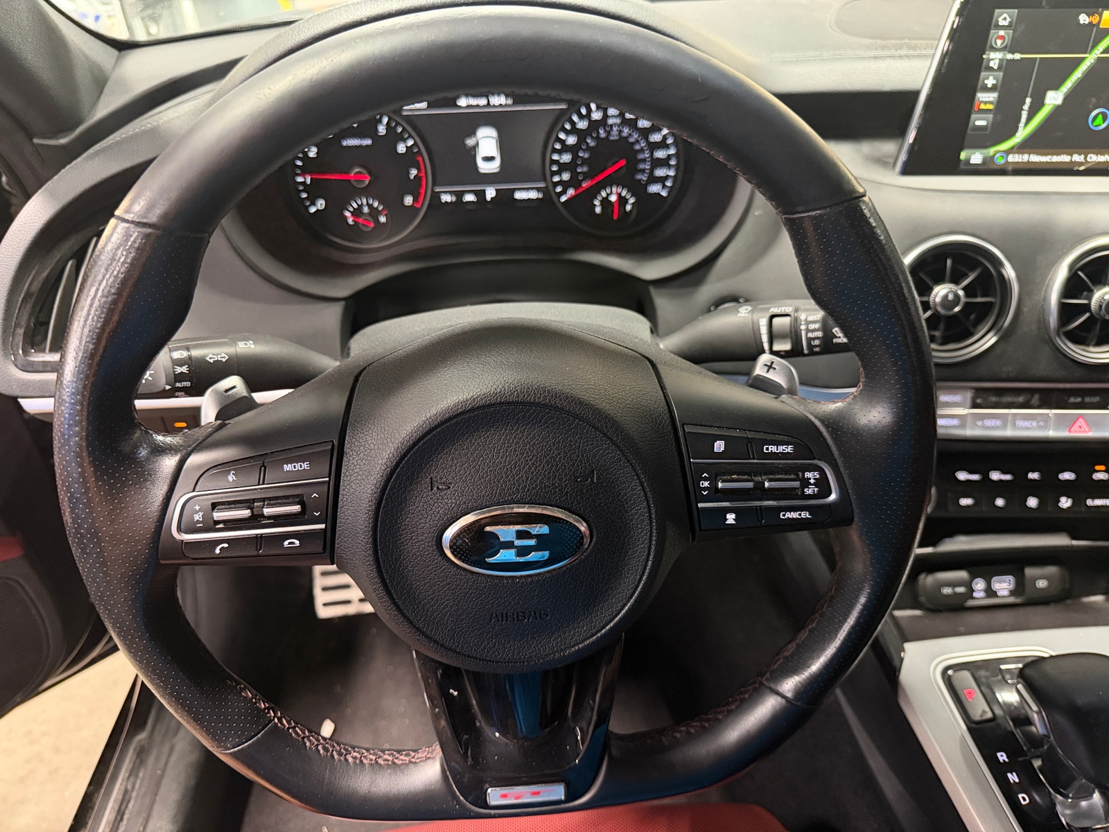 Thumbnail: 2018 Kia Stinger - 4