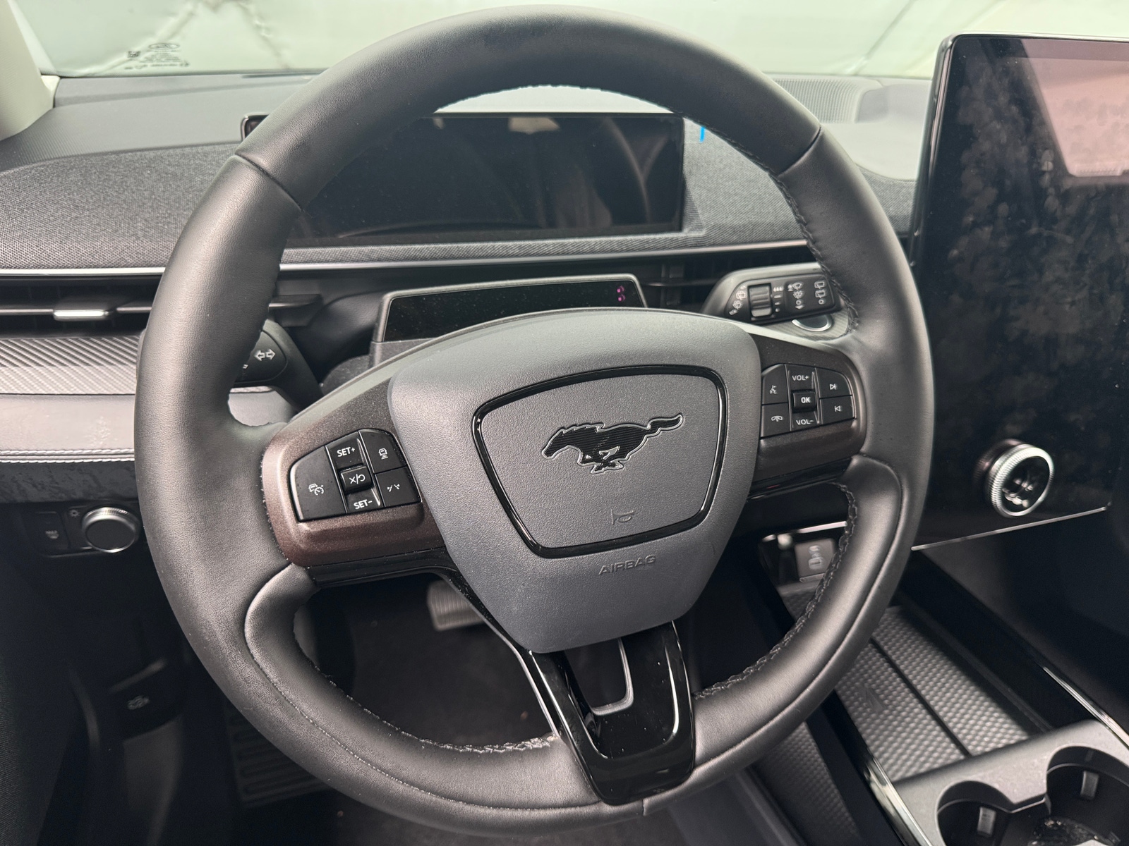 Thumbnail: 2021 Ford Mustang Mach-E - 4