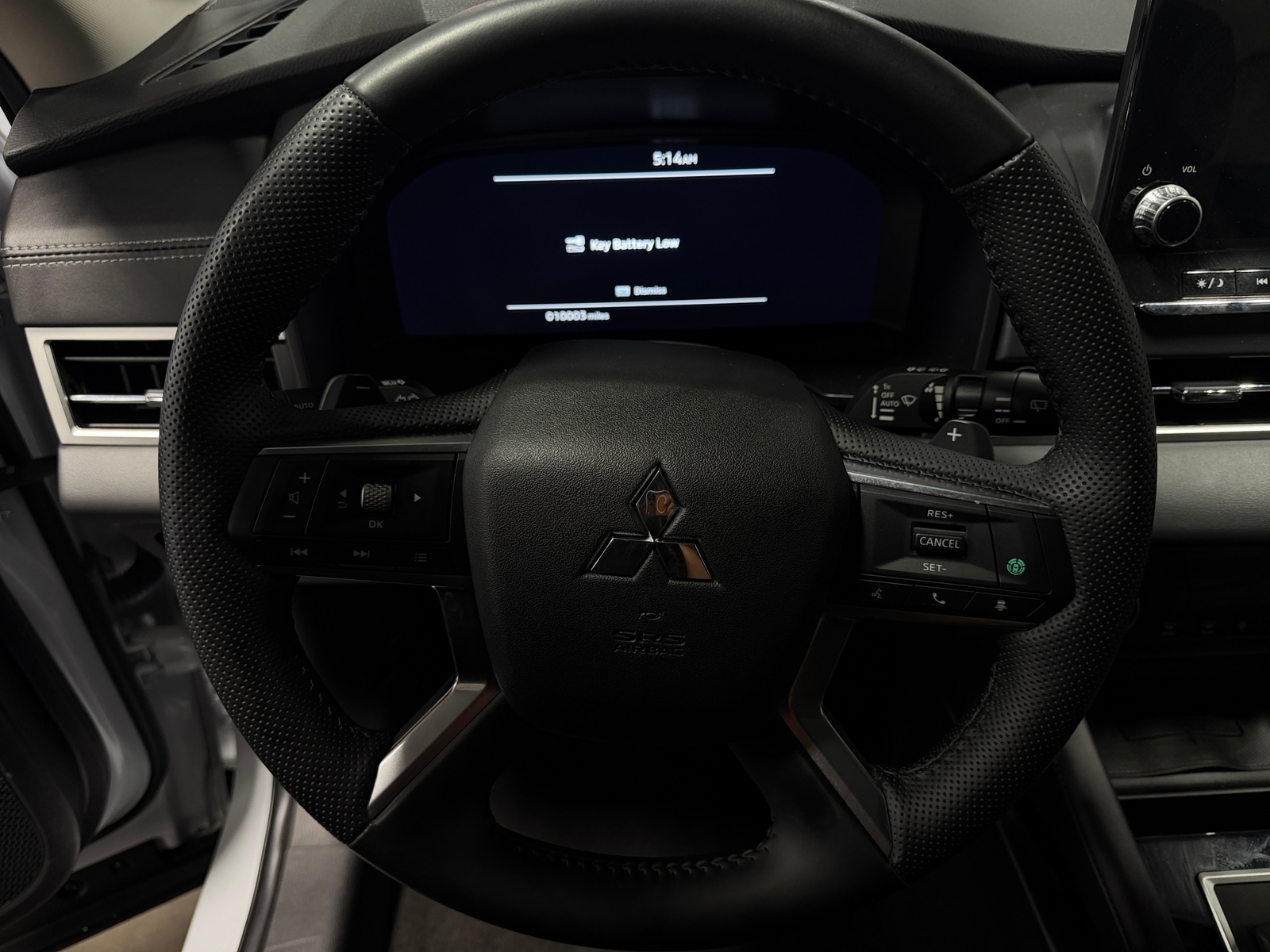 Thumbnail: 2024 Mitsubishi Outlander - 4