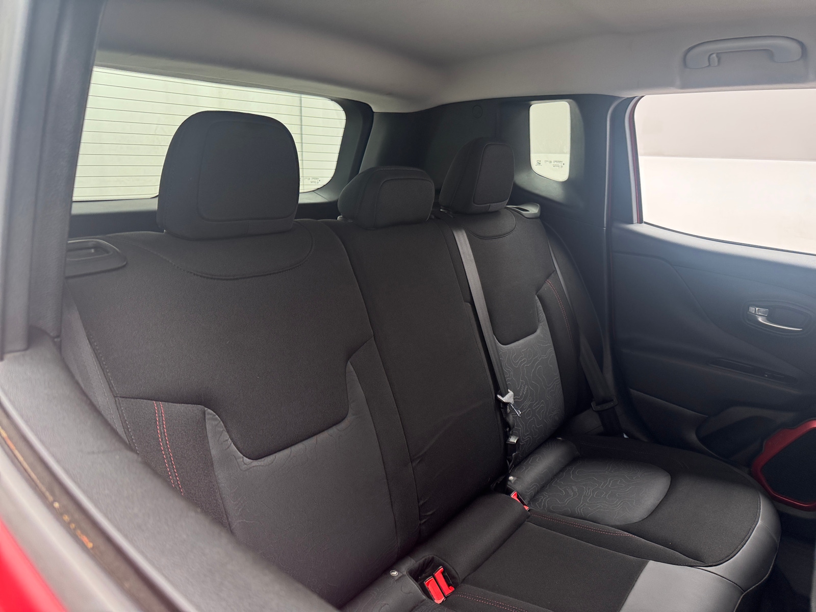 Thumbnail: 2015 Jeep Renegade - 6