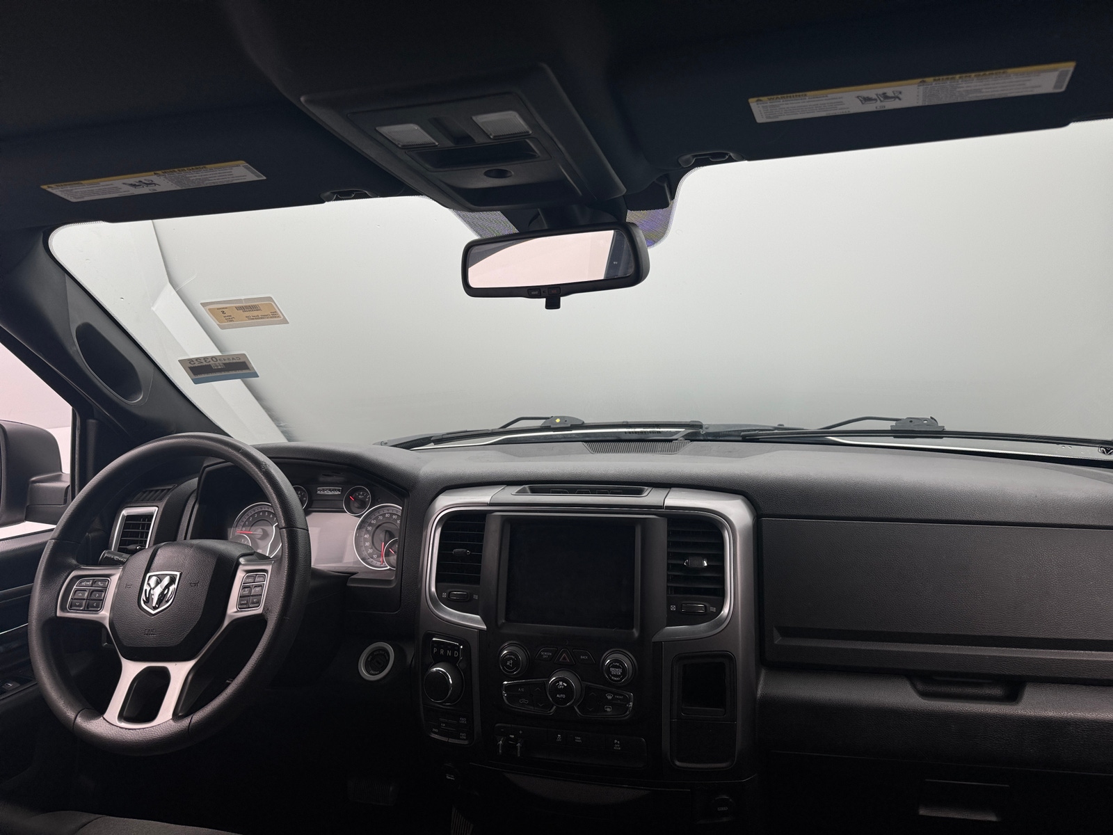 Thumbnail: 2021 RAM 1500 Classic - 3