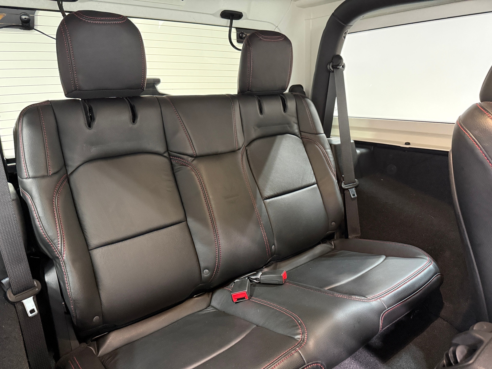 Thumbnail: 2019 Jeep Wrangler - 6
