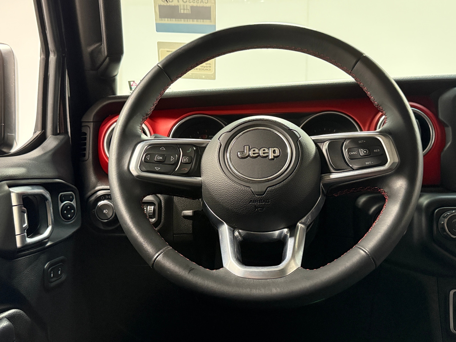 Thumbnail: 2019 Jeep Wrangler - 5