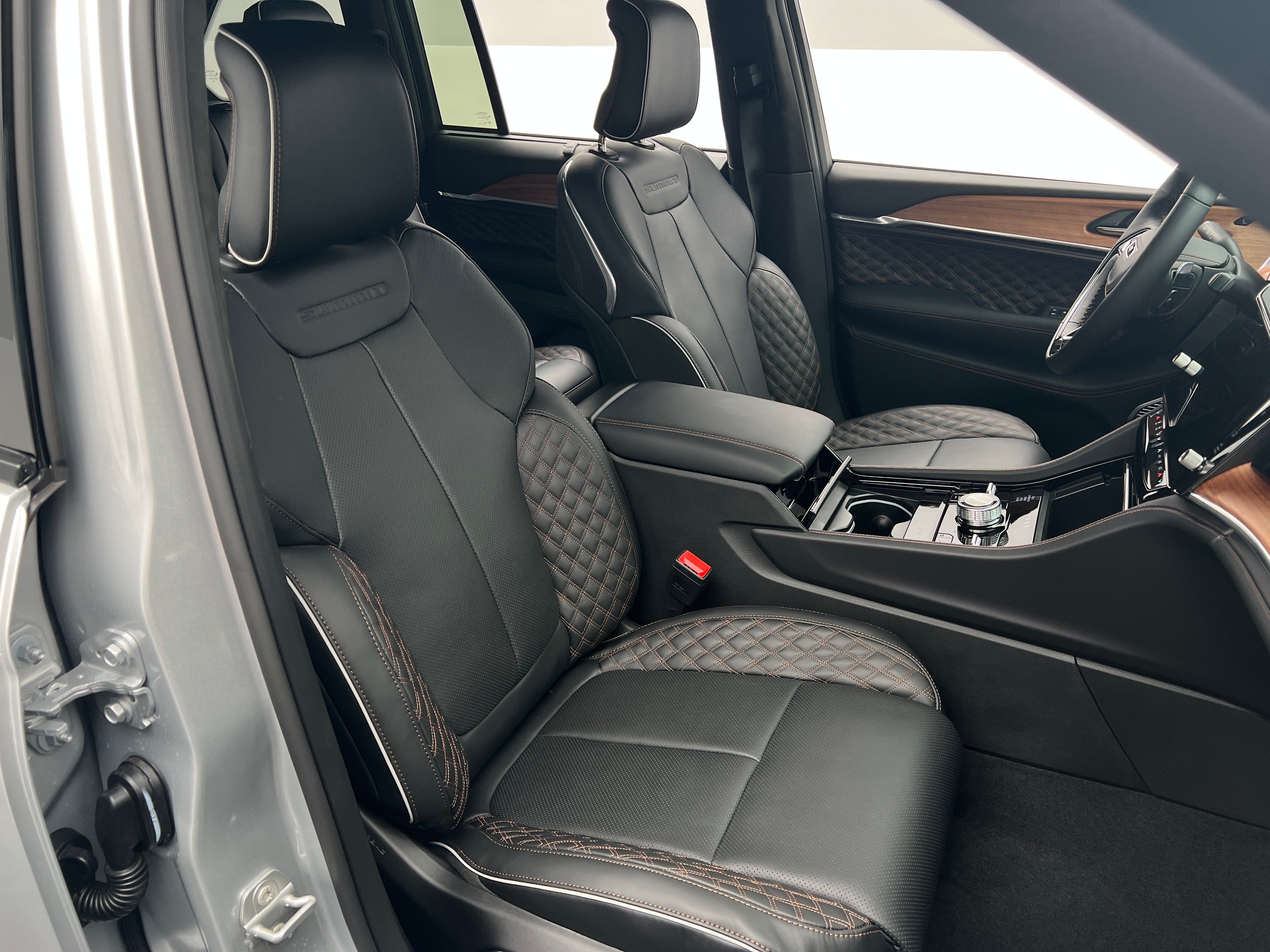 2026 Jeep Grand Cherokee Summit - Photo 1