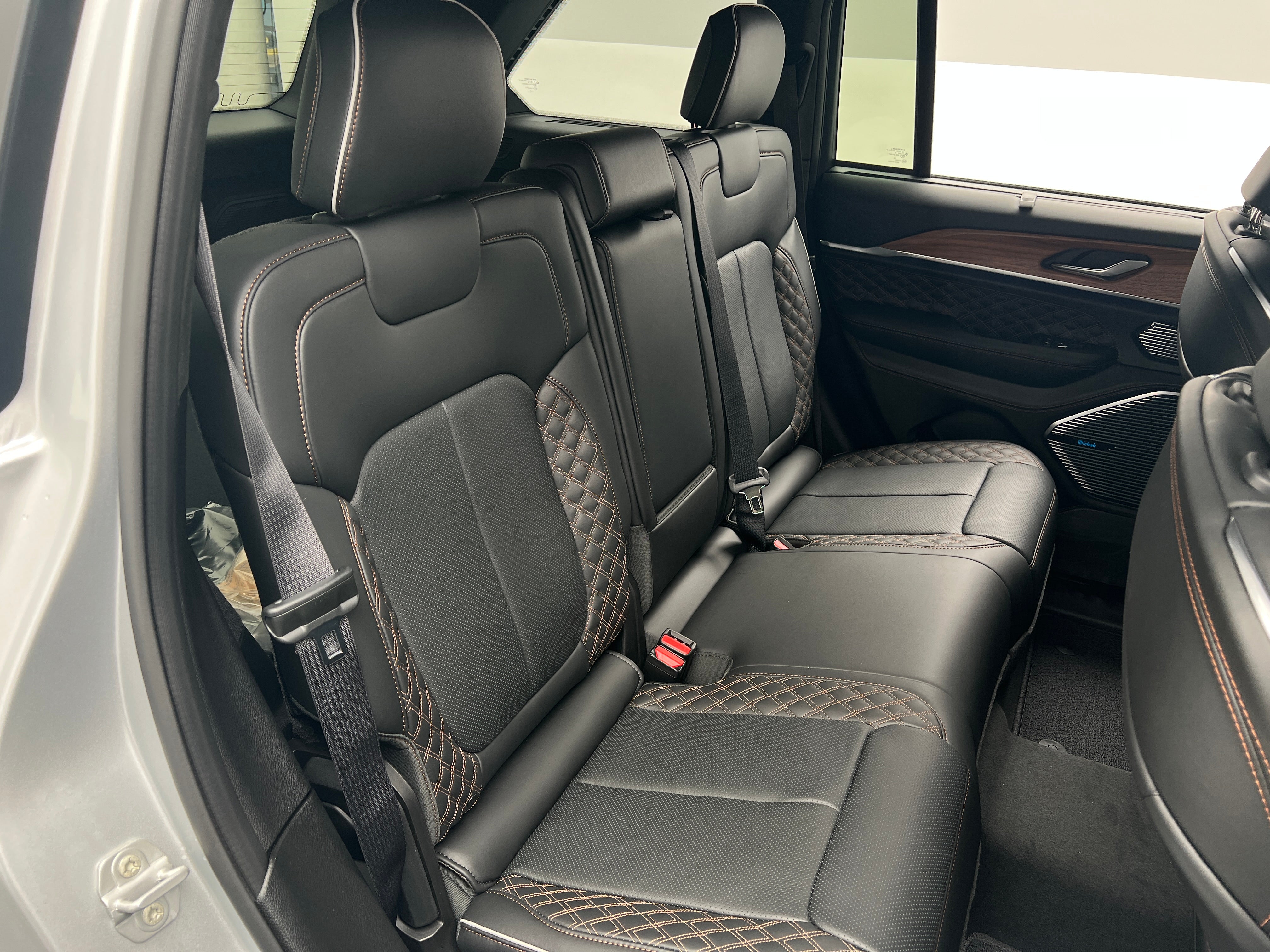 2026 Jeep Grand Cherokee Summit - Photo 3