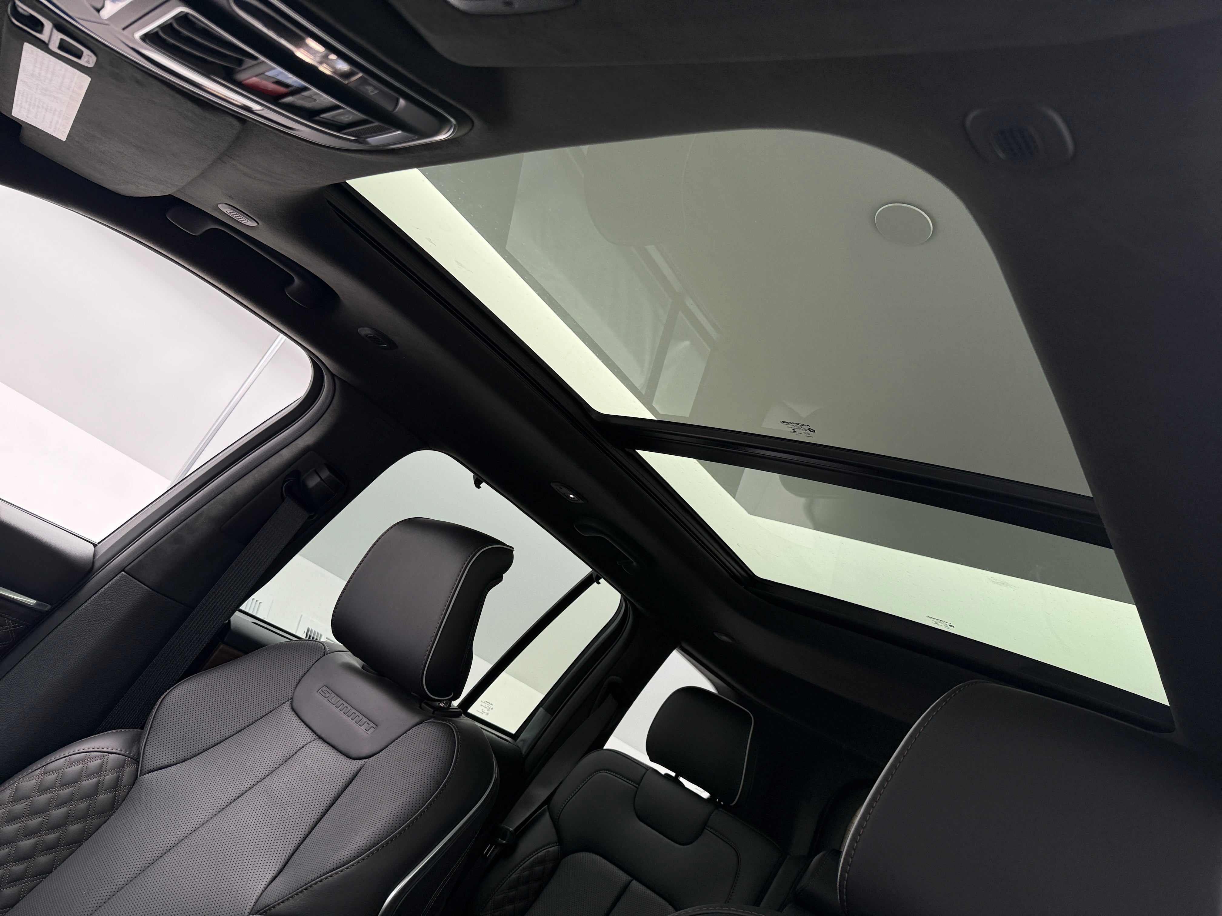2026 Jeep Grand Cherokee Summit - Photo 20