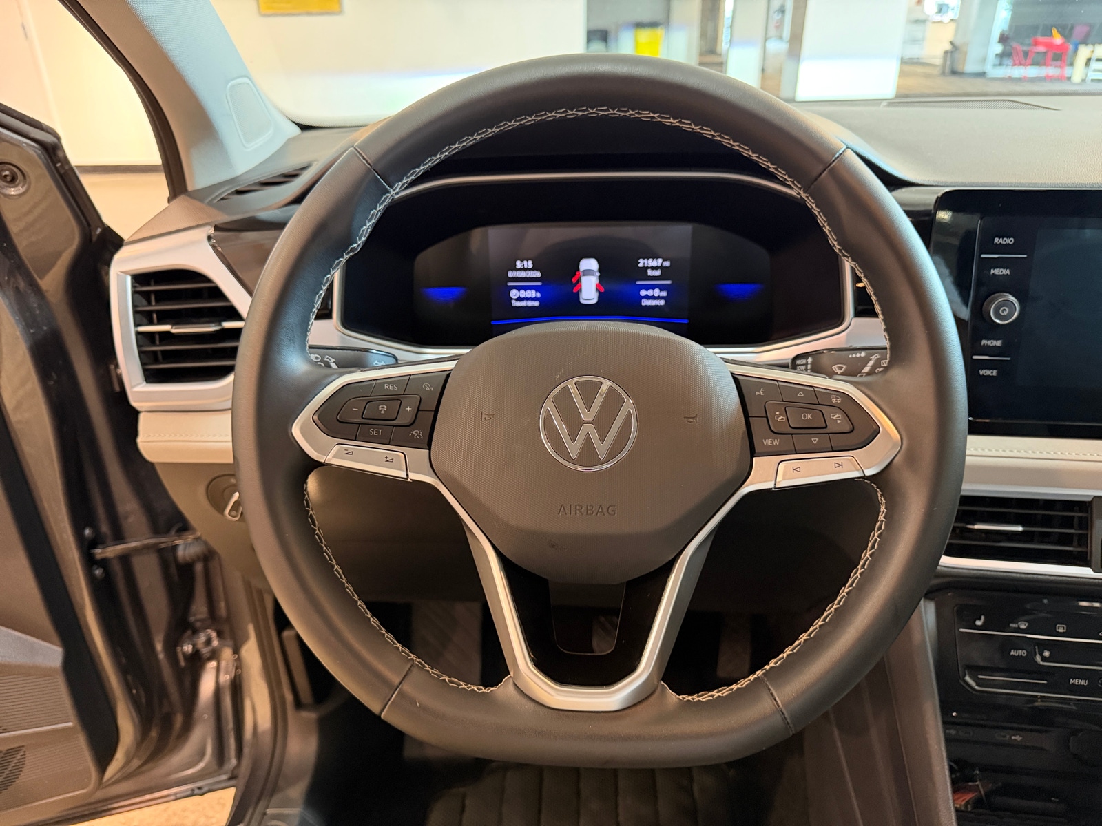 Thumbnail: 2026 Volkswagen Taos - 4