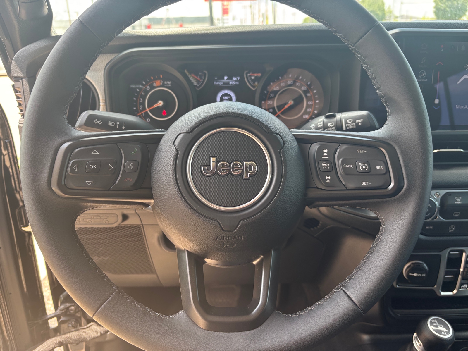 Thumbnail: 2025 Jeep Wrangler - 5