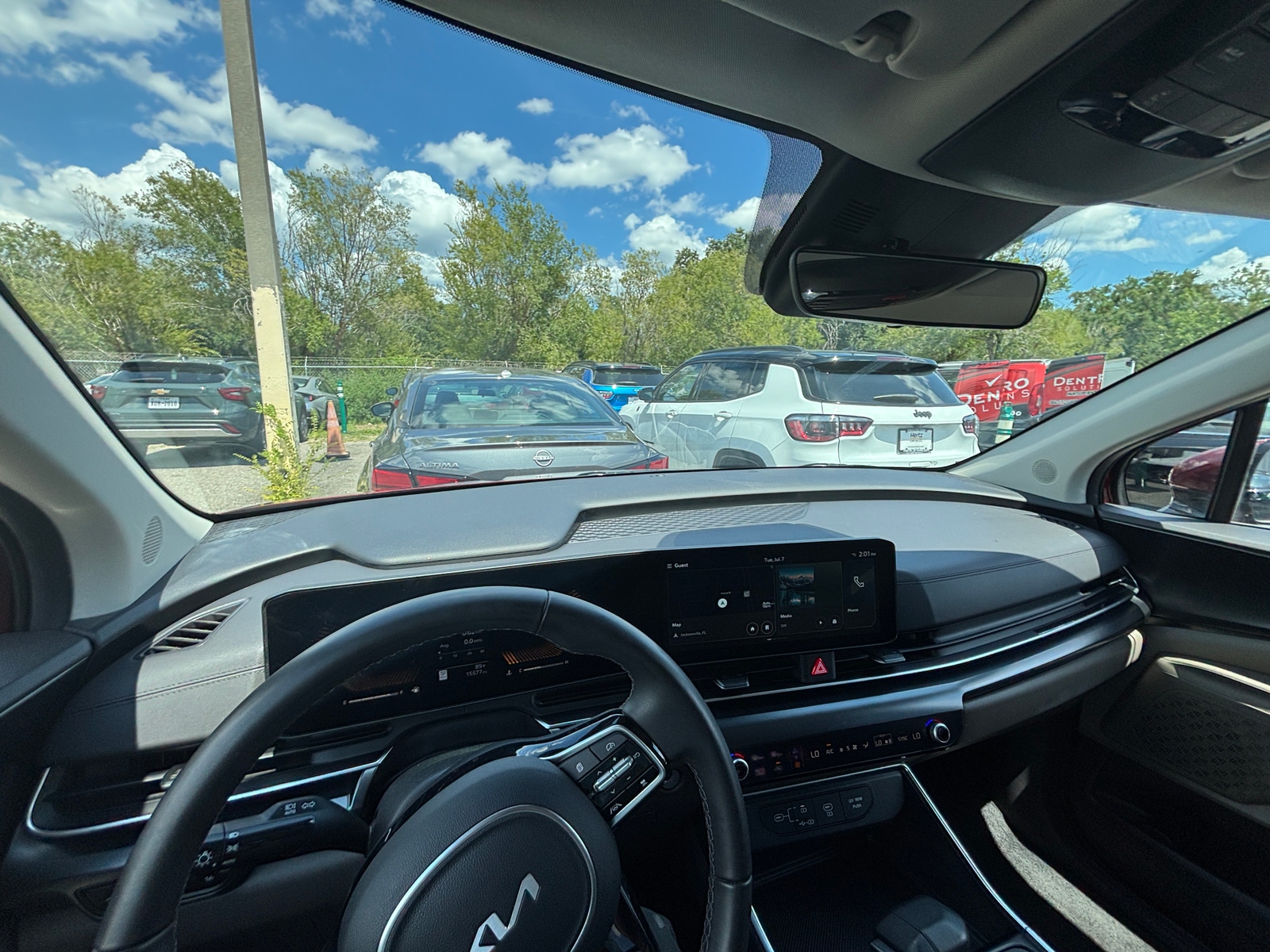 Thumbnail: 2026 Kia Carnival - 3