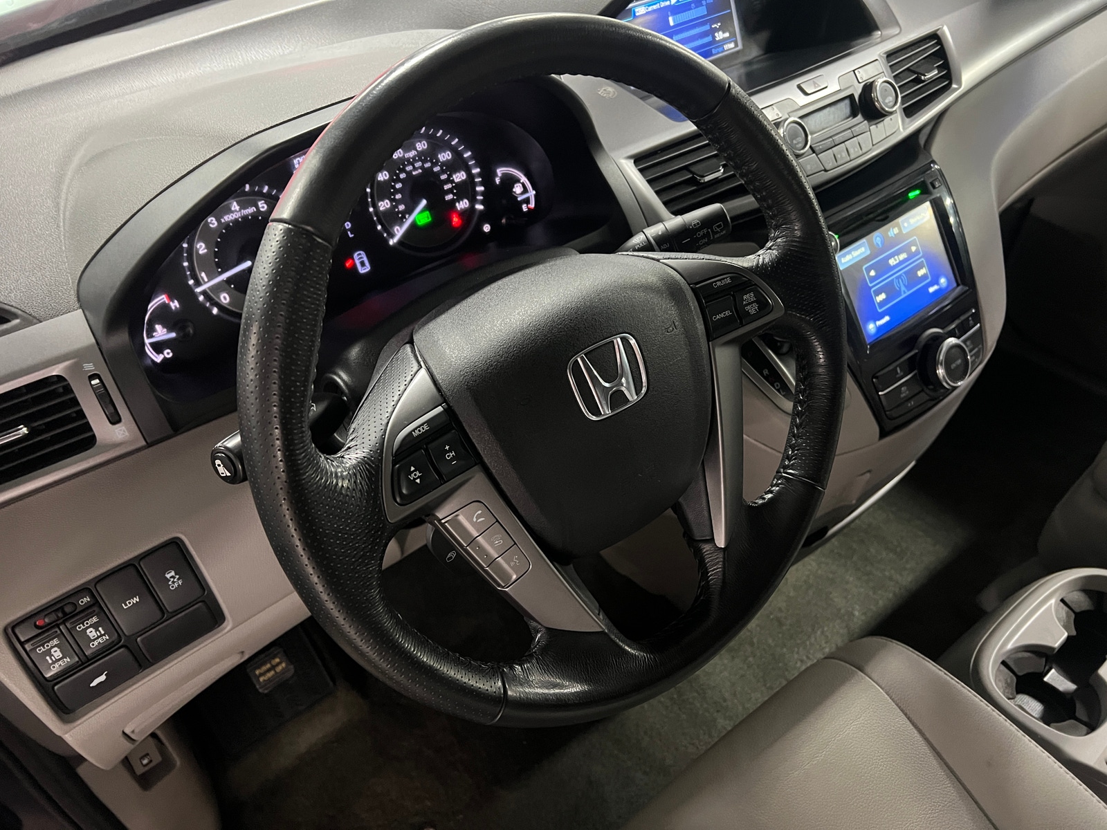 Thumbnail: 2014 Honda Odyssey - 4