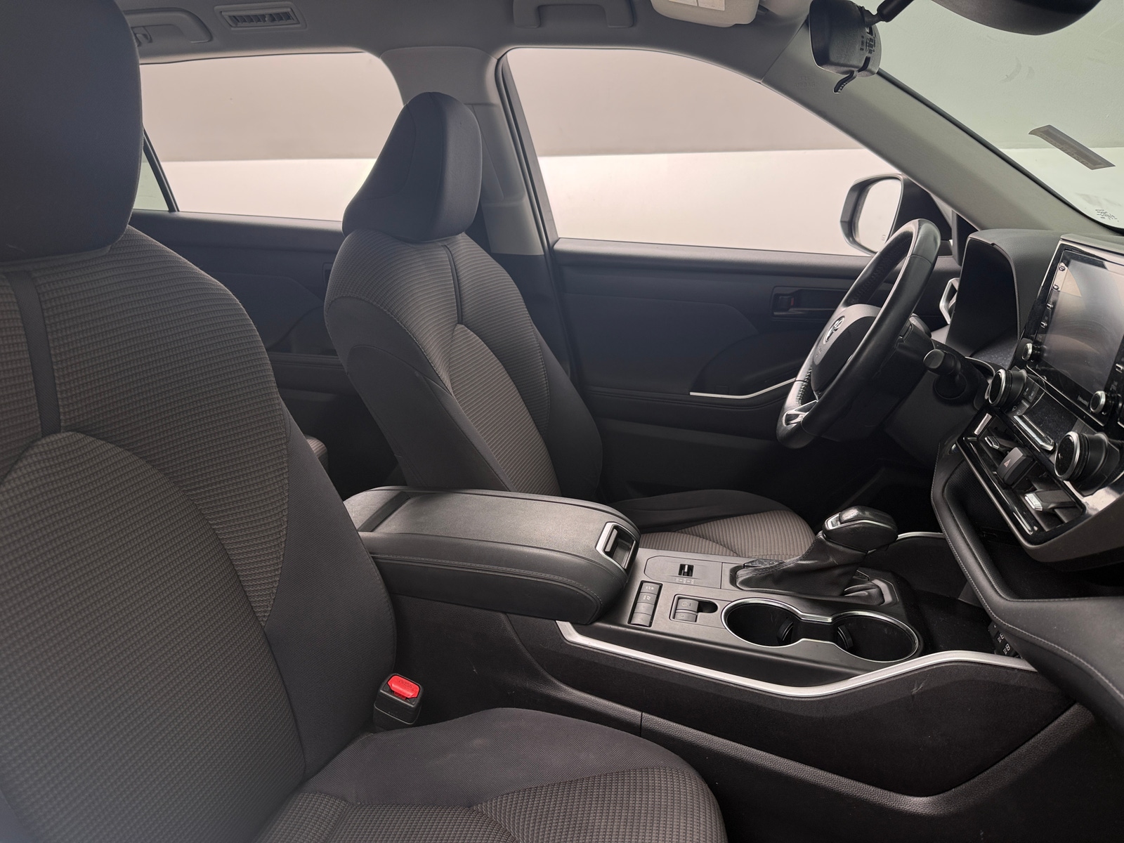Thumbnail: 2020 Toyota Highlander - 2