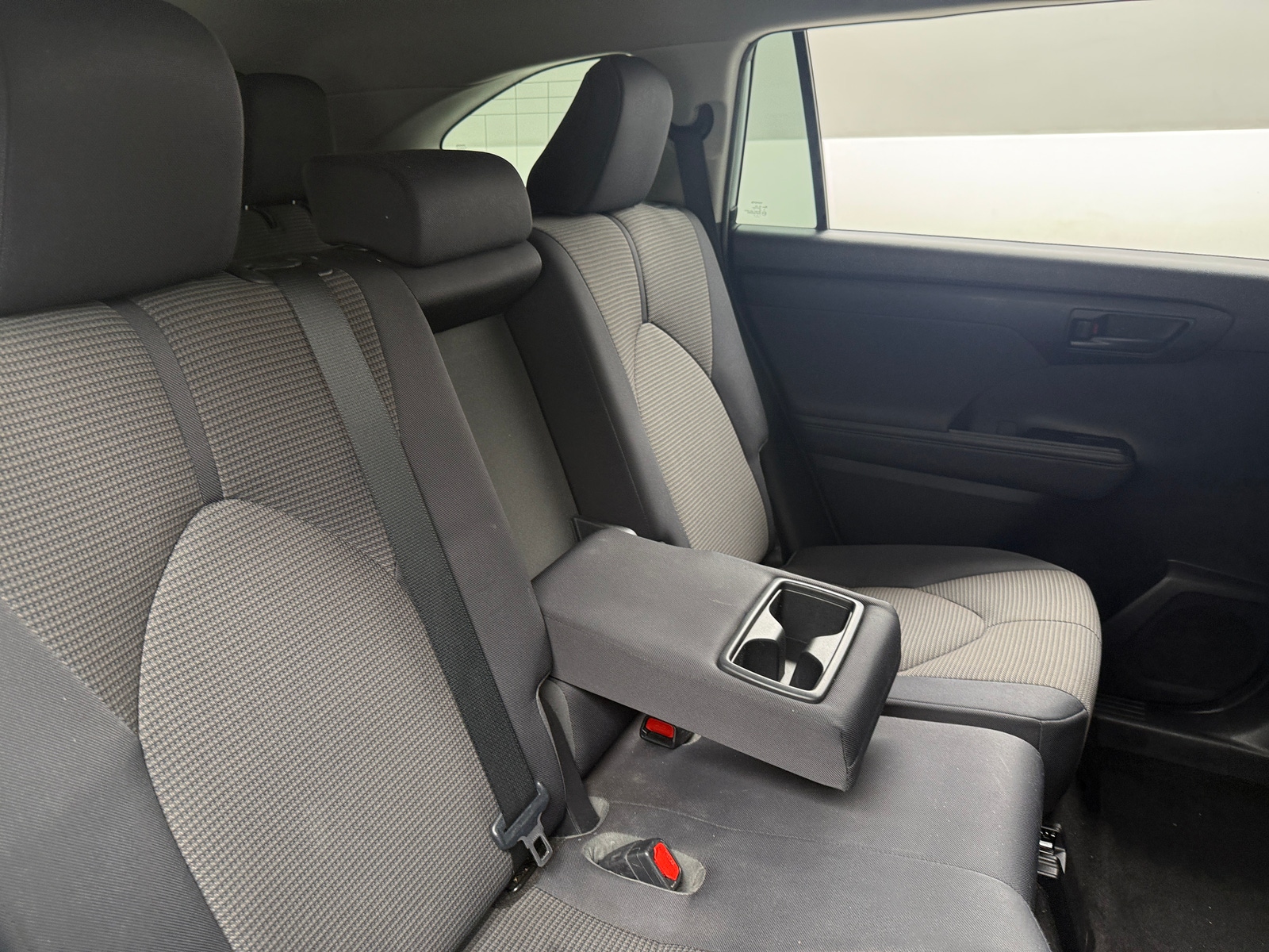 Thumbnail: 2020 Toyota Highlander - 6