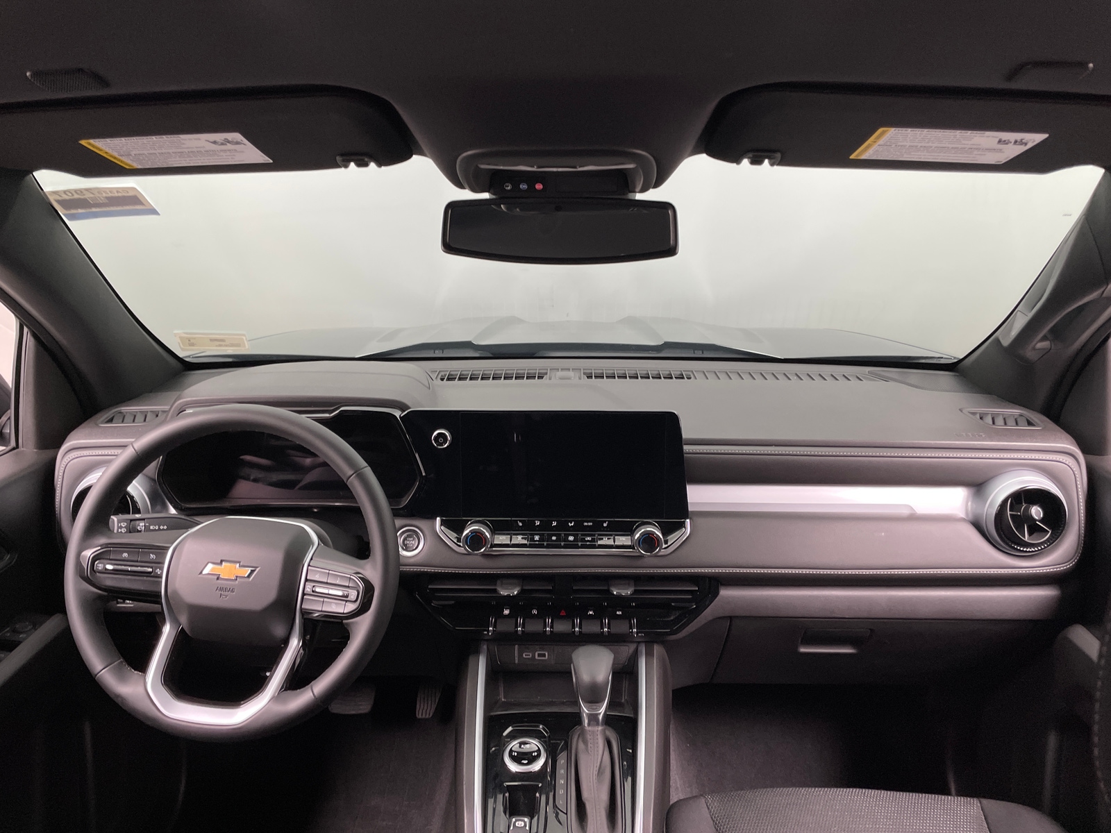 Thumbnail: 2024 Chevrolet Colorado - 3