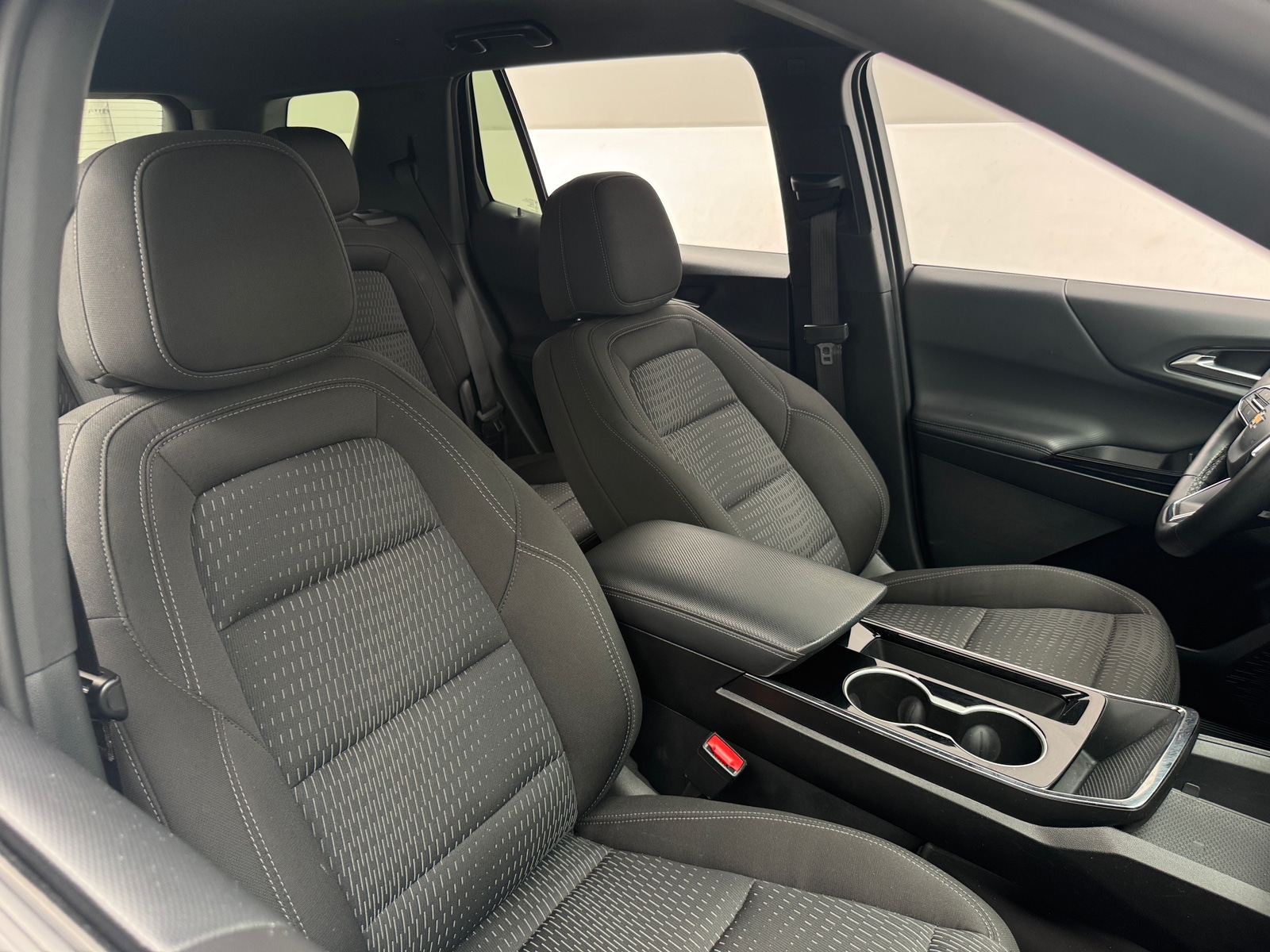 Thumbnail: 2025 Chevrolet Equinox - 2