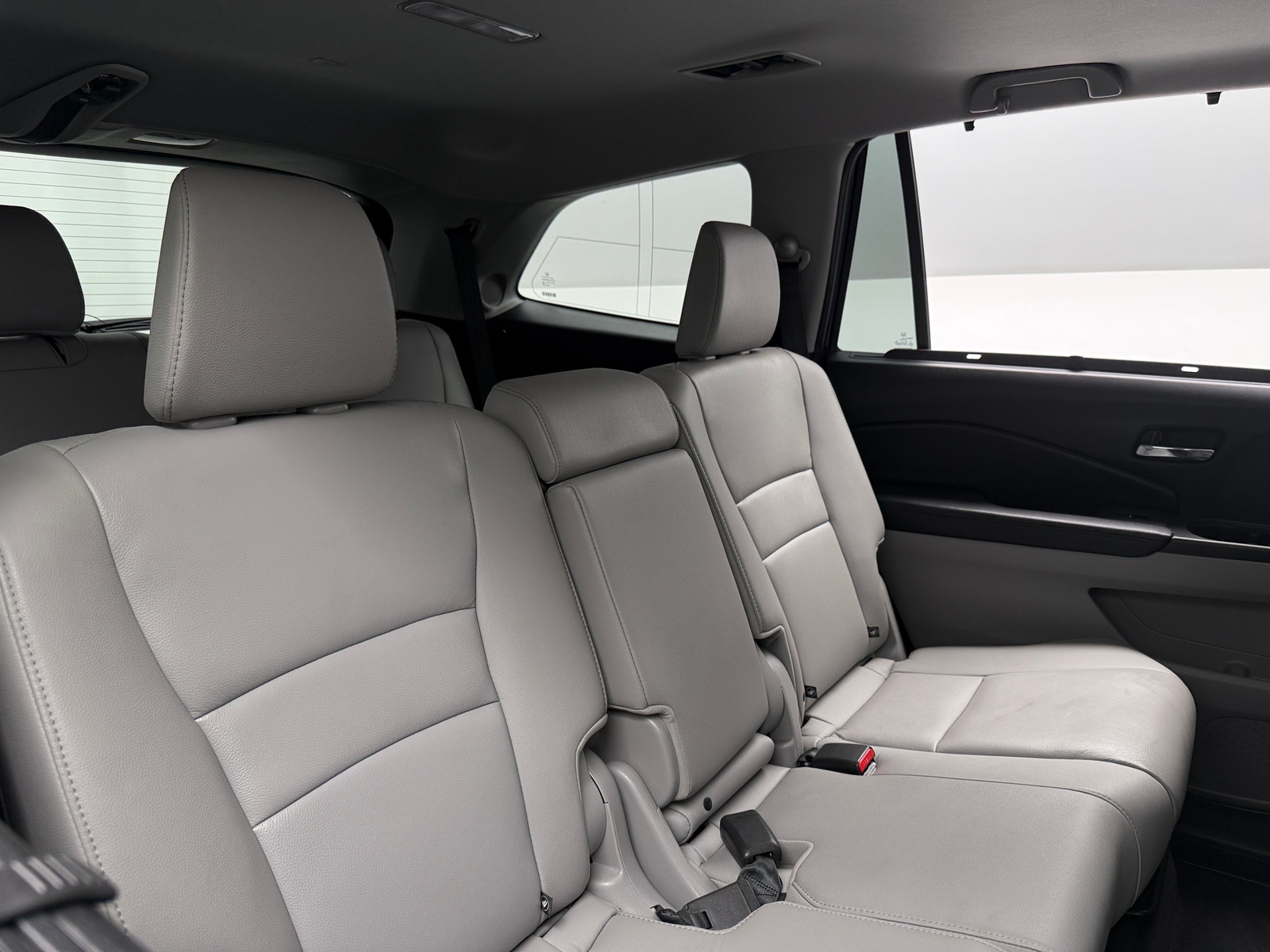 Thumbnail: 2017 Honda Pilot - 5