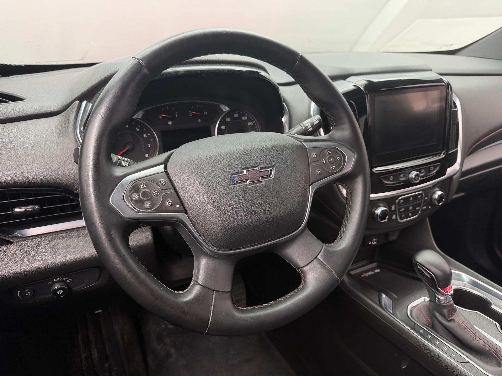Thumbnail: 2023 Chevrolet Traverse - 4