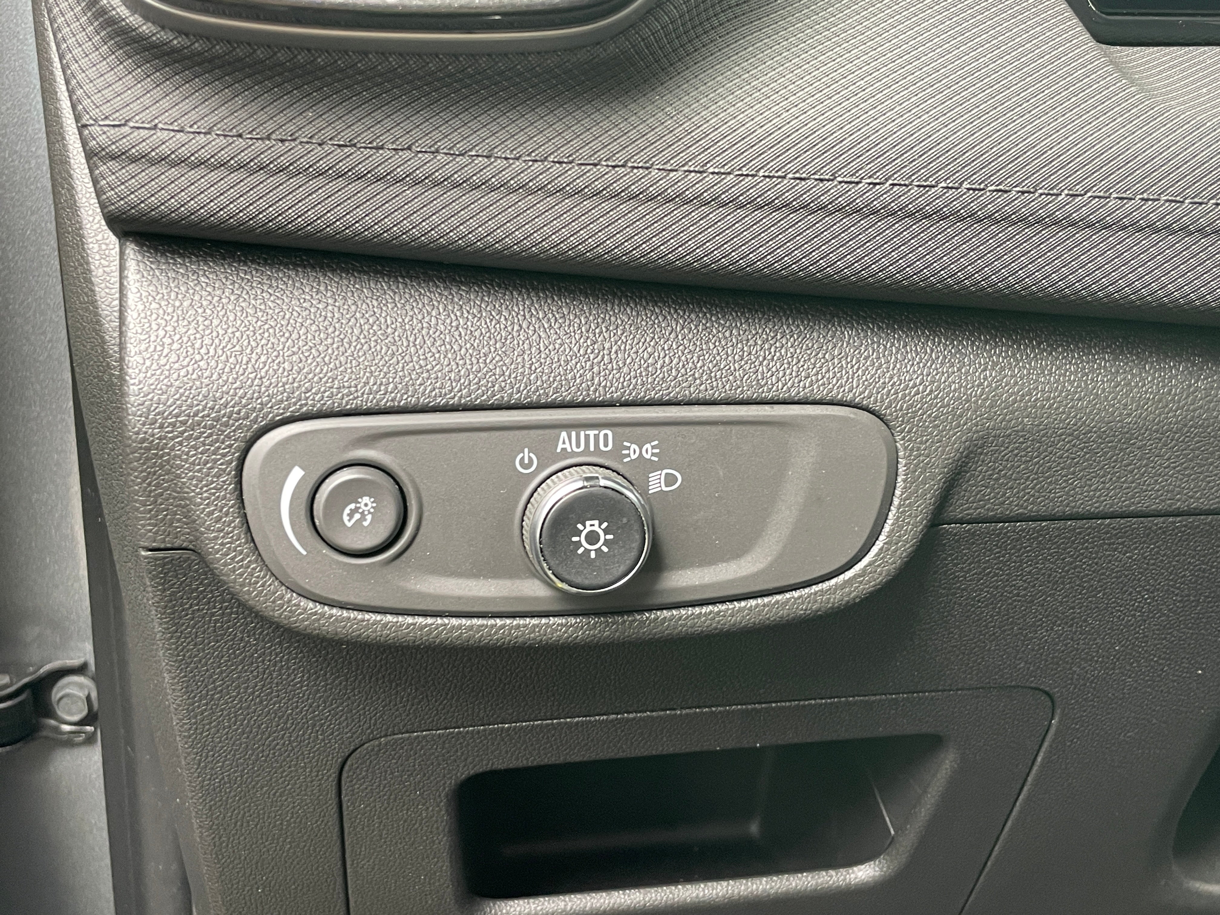 2025 Chevrolet Trailblazer LT - Photo 9