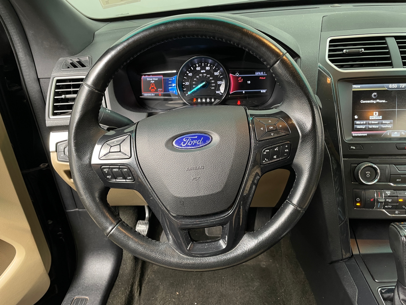 Thumbnail: 2016 Ford Explorer - 4