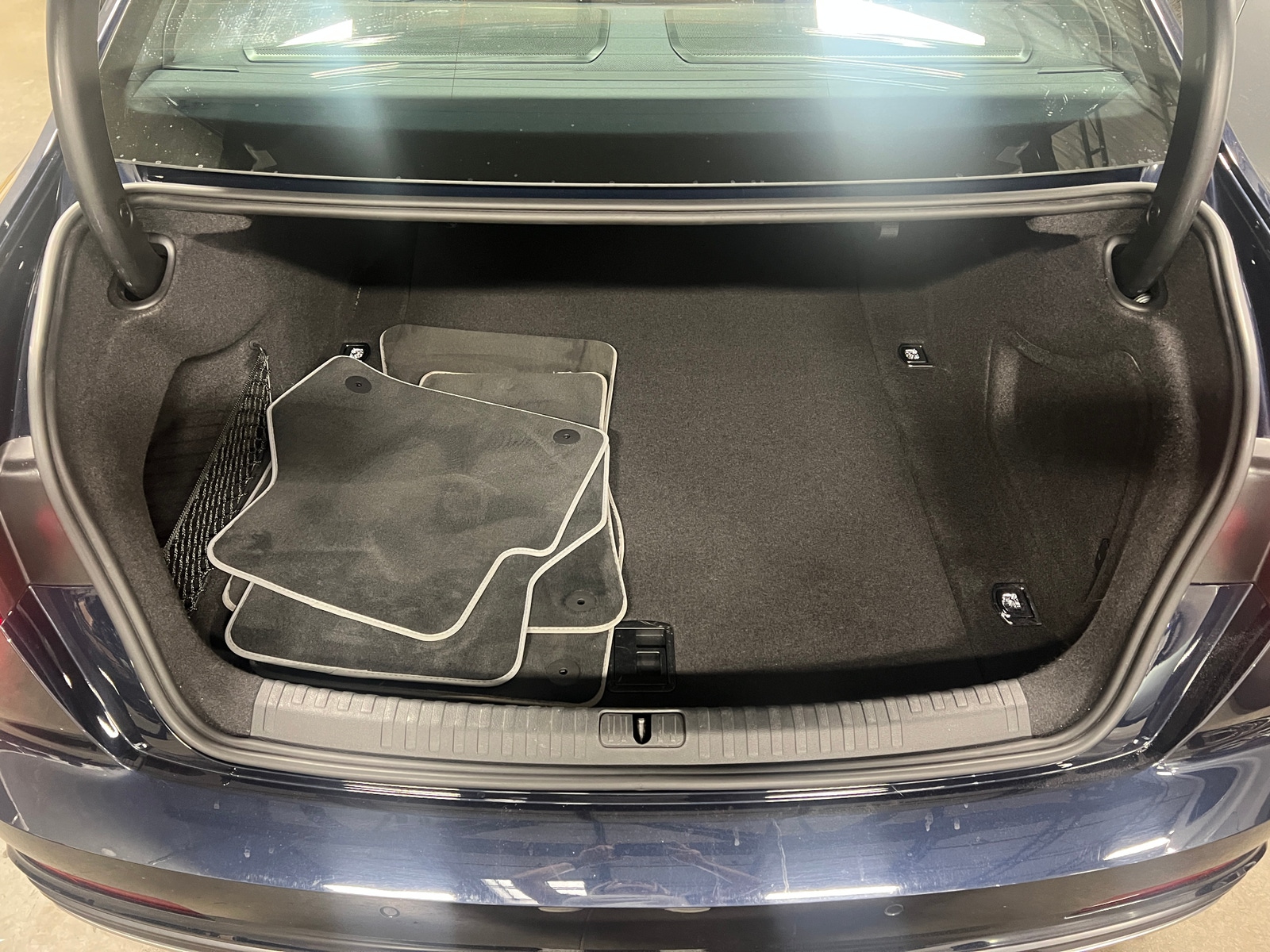 Thumbnail: 2019 Audi A6 - 6