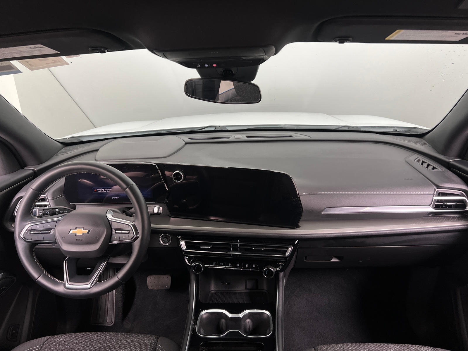 Thumbnail: 2024 Chevrolet Traverse - 3