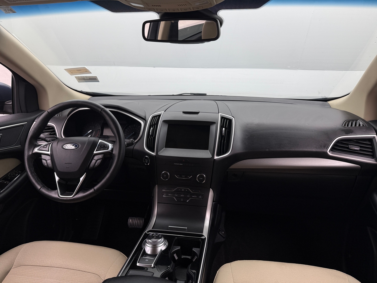 Thumbnail: 2019 Ford Edge - 3