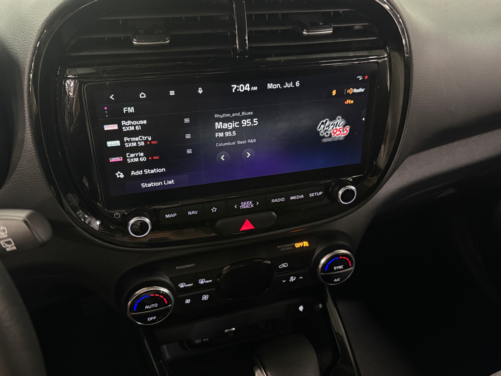 Thumbnail: 2023 Kia Soul - 4