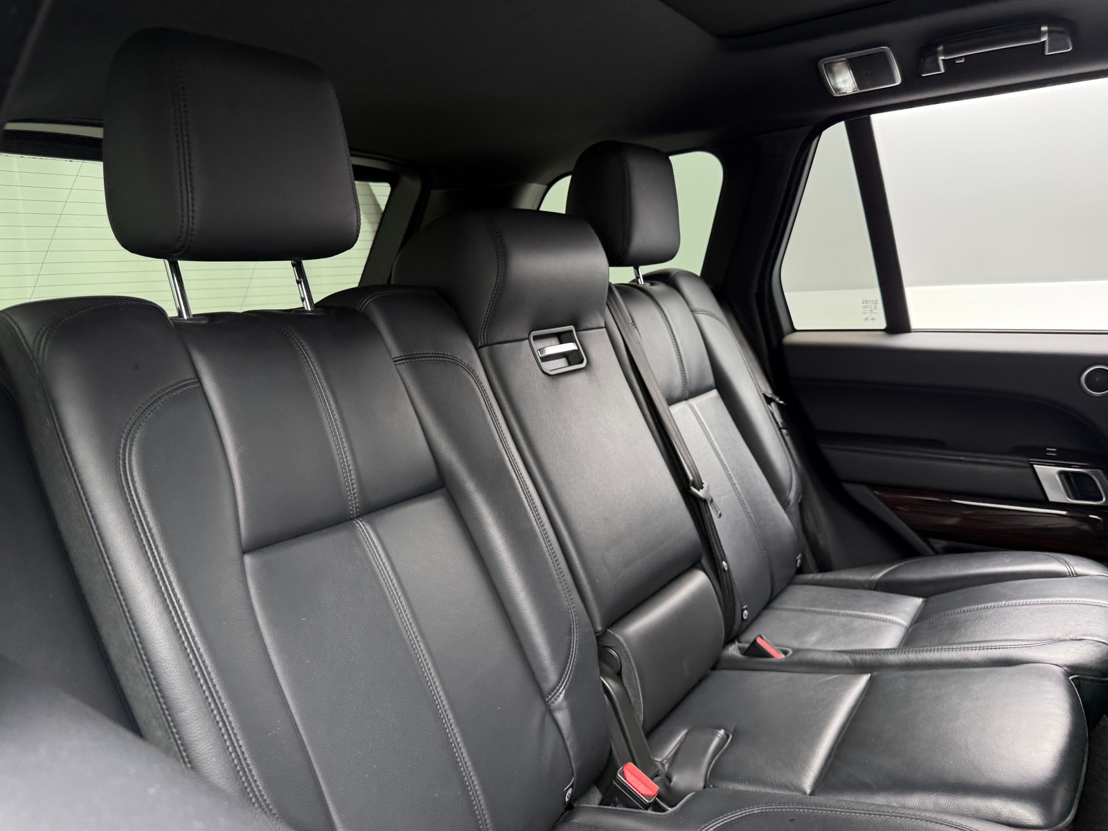 Thumbnail: 2016 Land Rover Range Rover - 5