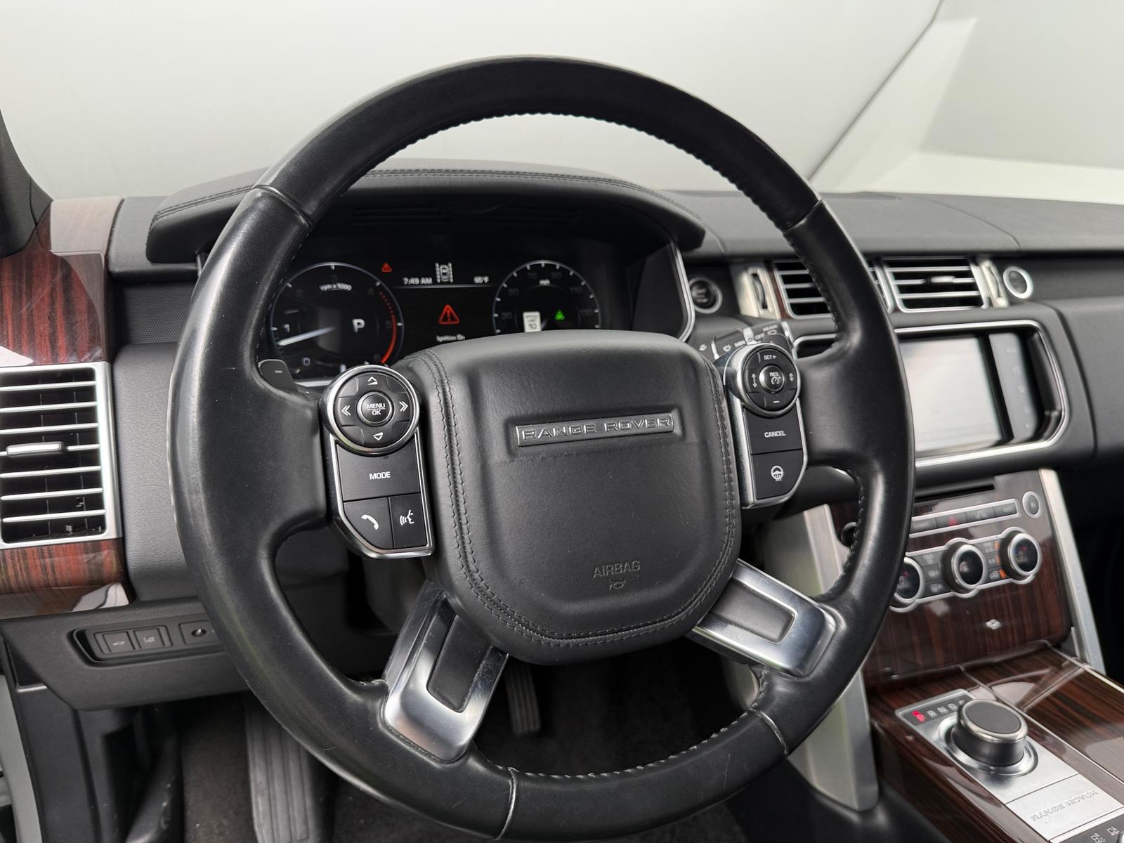 Thumbnail: 2016 Land Rover Range Rover - 4
