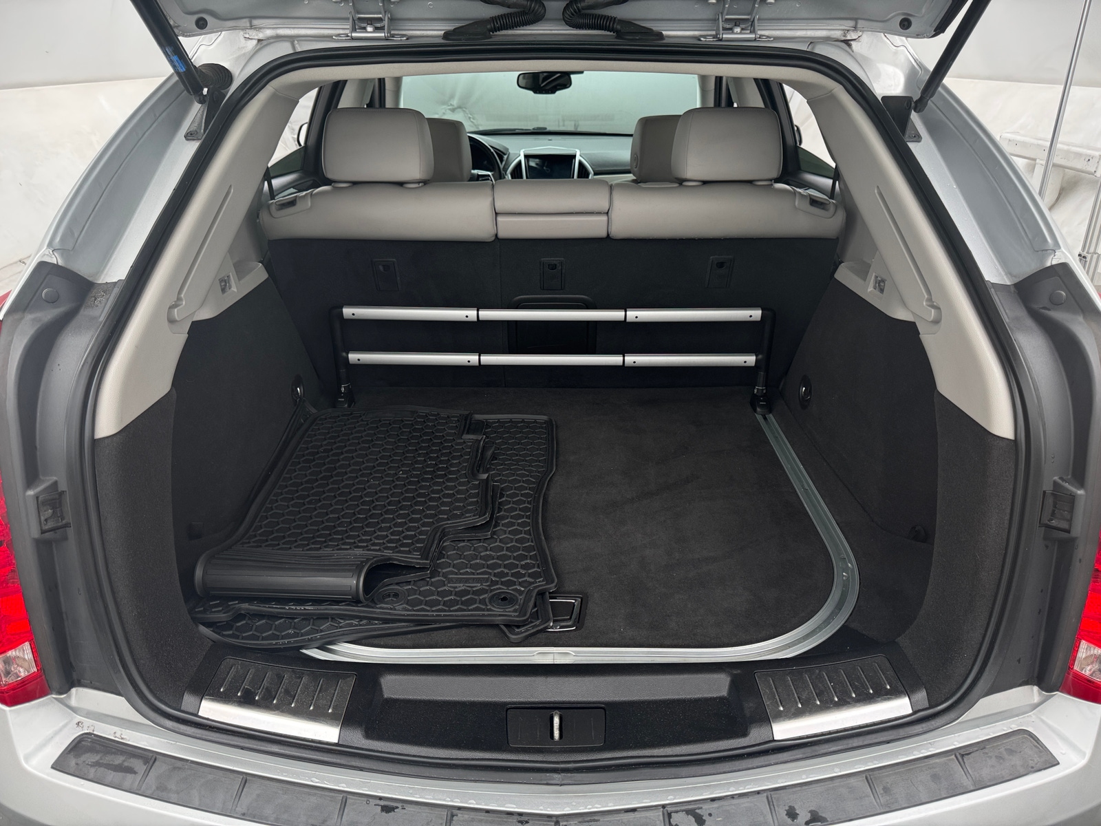 Thumbnail: 2013 Cadillac SRX - 6