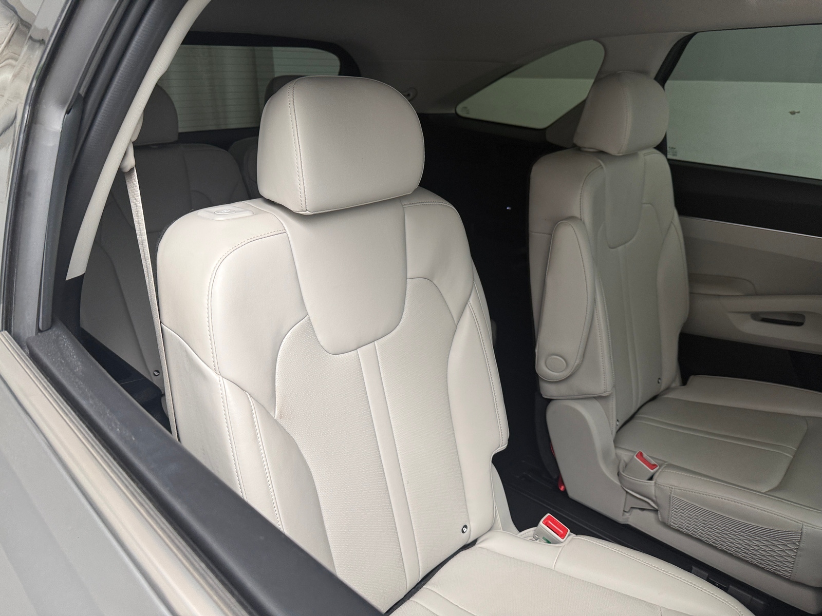 Thumbnail: 2023 Kia Sorento - 5
