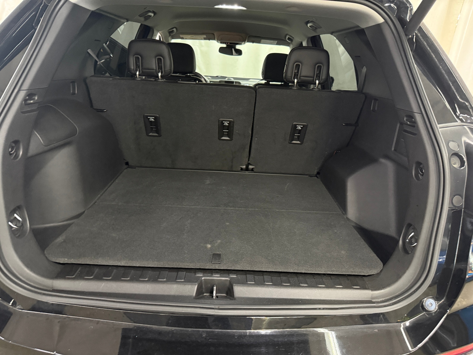 Thumbnail: 2018 Chevrolet Equinox - 6