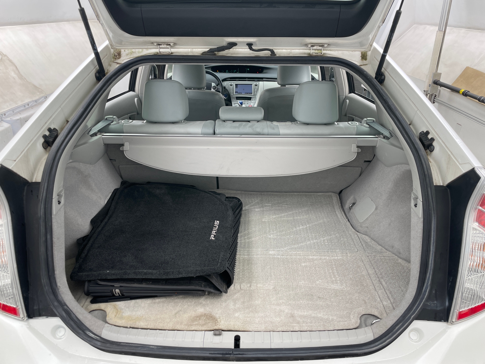 Thumbnail: 2013 Toyota Prius - 7