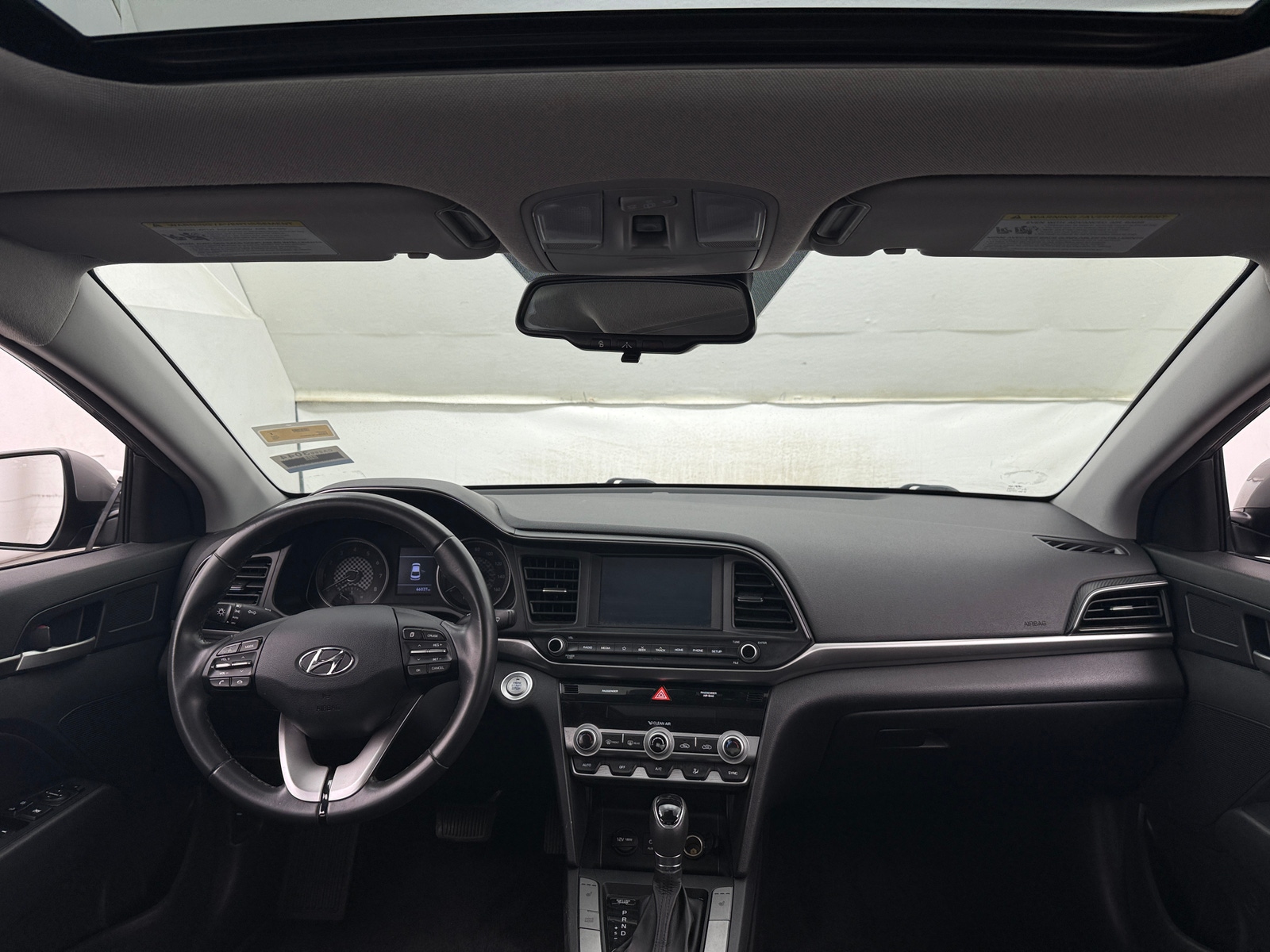 Thumbnail: 2020 Hyundai Elantra - 3
